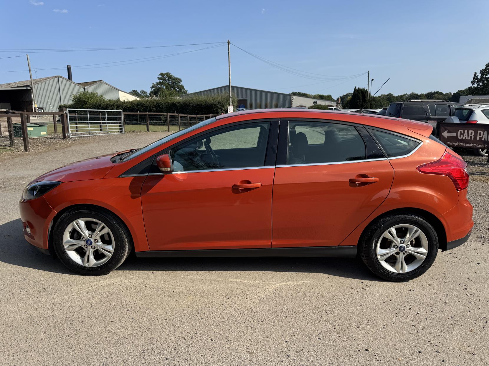 Ford Focus 1.6 TDCi Zetec Hatchback 5dr Diesel Manual Euro 5 (s/s) (115 ps)