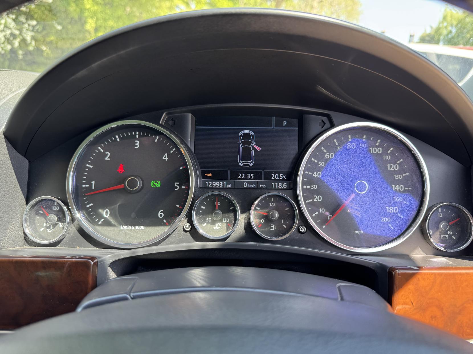 Volkswagen Touareg 3.0 TDI V6 Altitude SUV 5dr Diesel Automatic (294 g/km, 222 bhp)