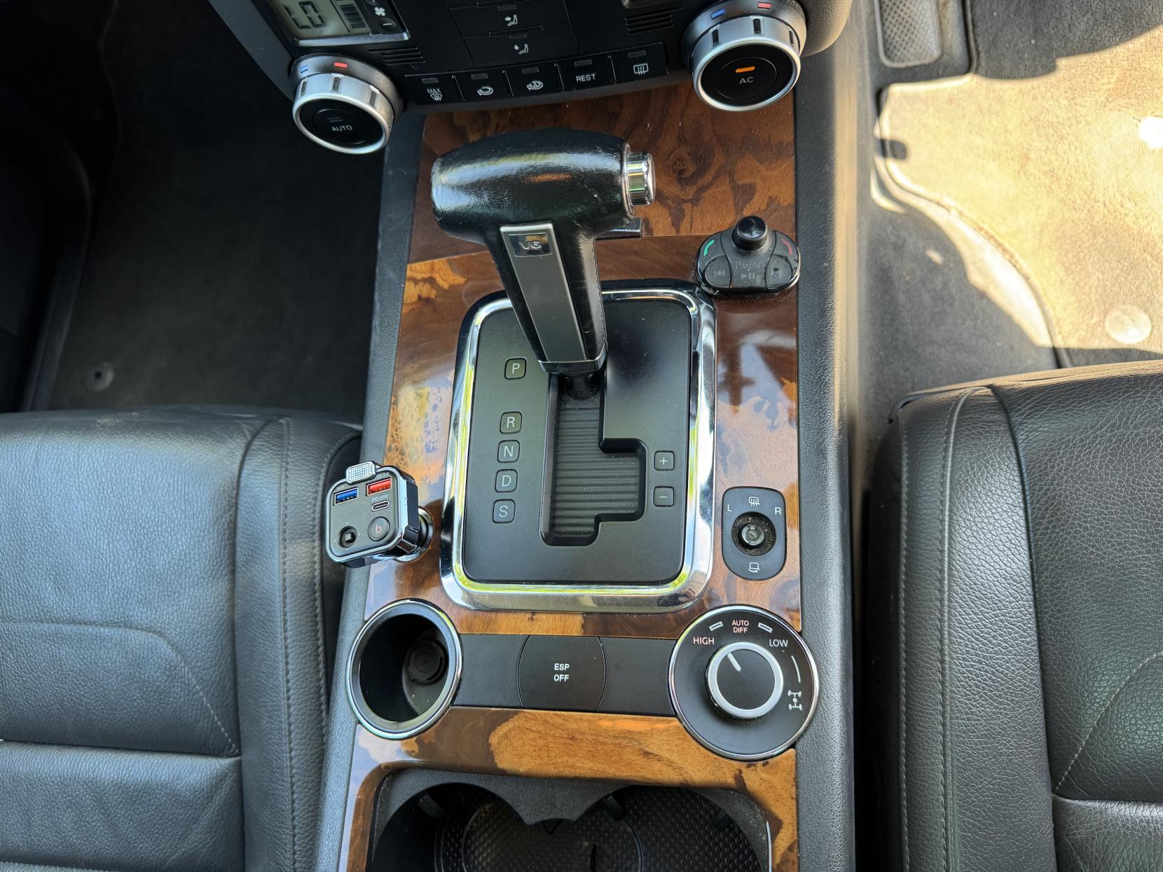 Volkswagen Touareg 3.0 TDI V6 Altitude SUV 5dr Diesel Automatic (294 g/km, 222 bhp)