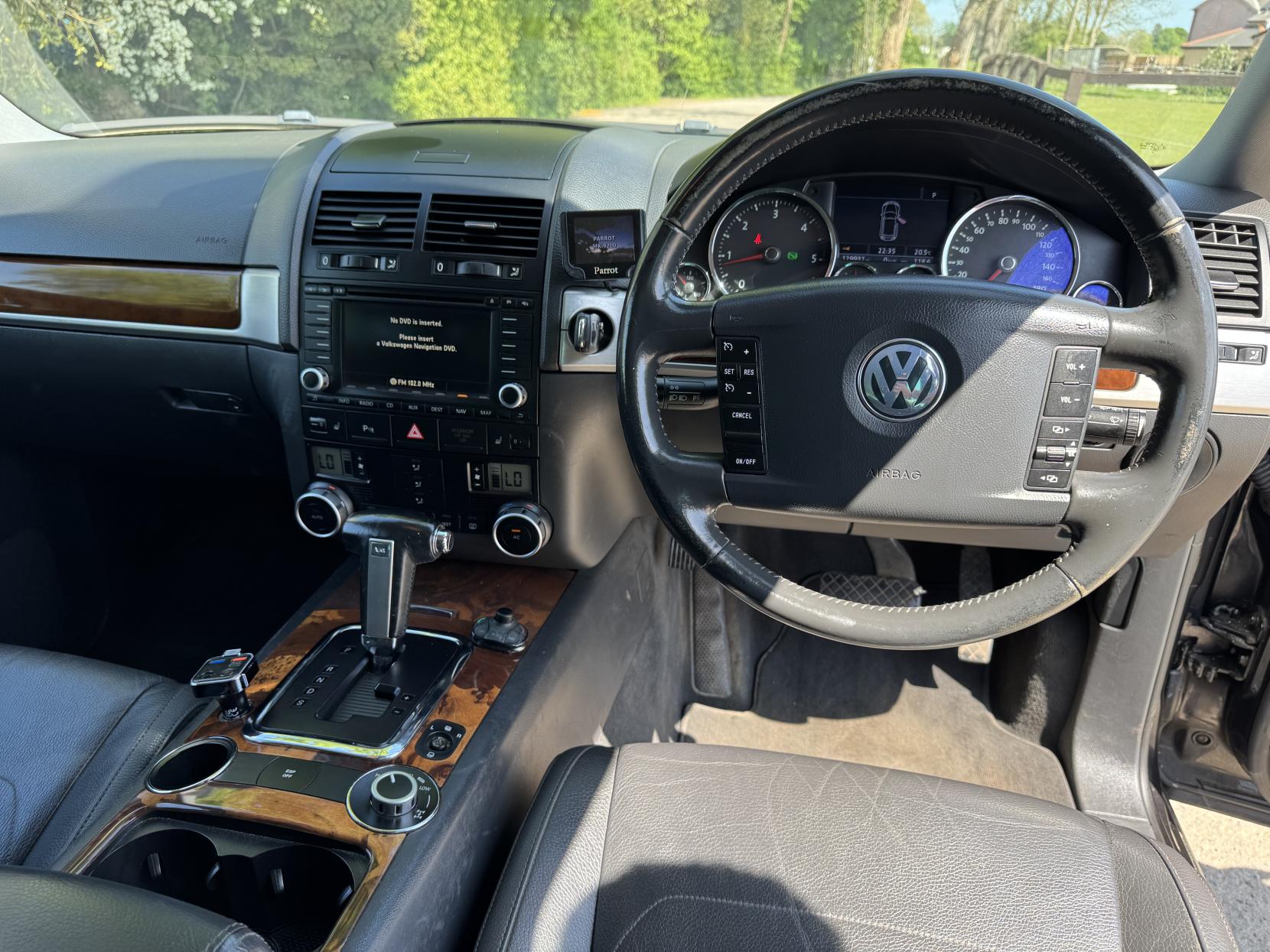 Volkswagen Touareg 3.0 TDI V6 Altitude SUV 5dr Diesel Automatic (294 g/km, 222 bhp)