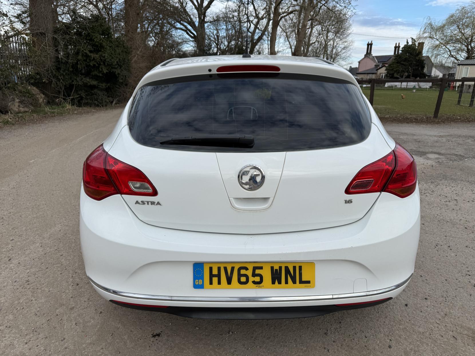 Vauxhall Astra 1.6i Excite Hatchback 5dr Petrol Manual Euro 6 (115 ps)