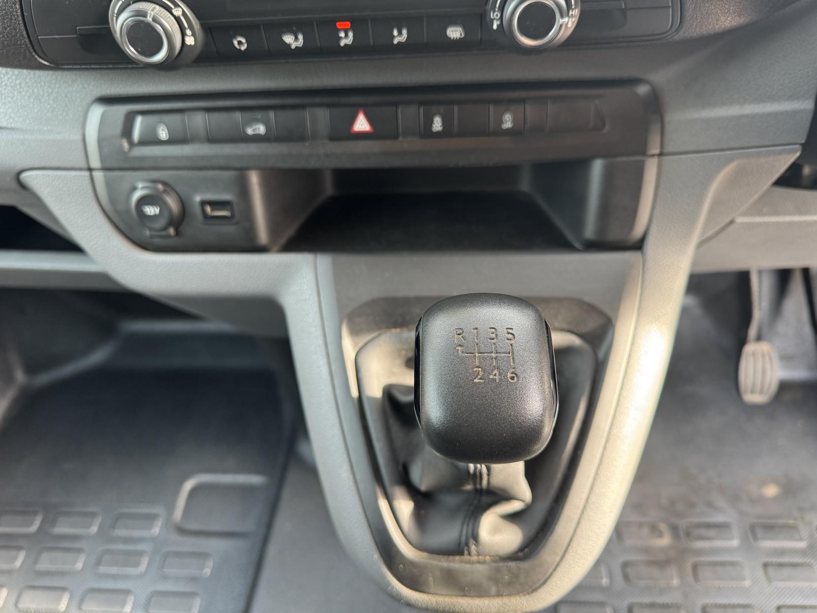 Vauxhall Vivaro 1.5 Turbo D 2900 Edition Panel Van 5dr Diesel Manual L2 H1 Euro 6 (s/s) (100 ps)