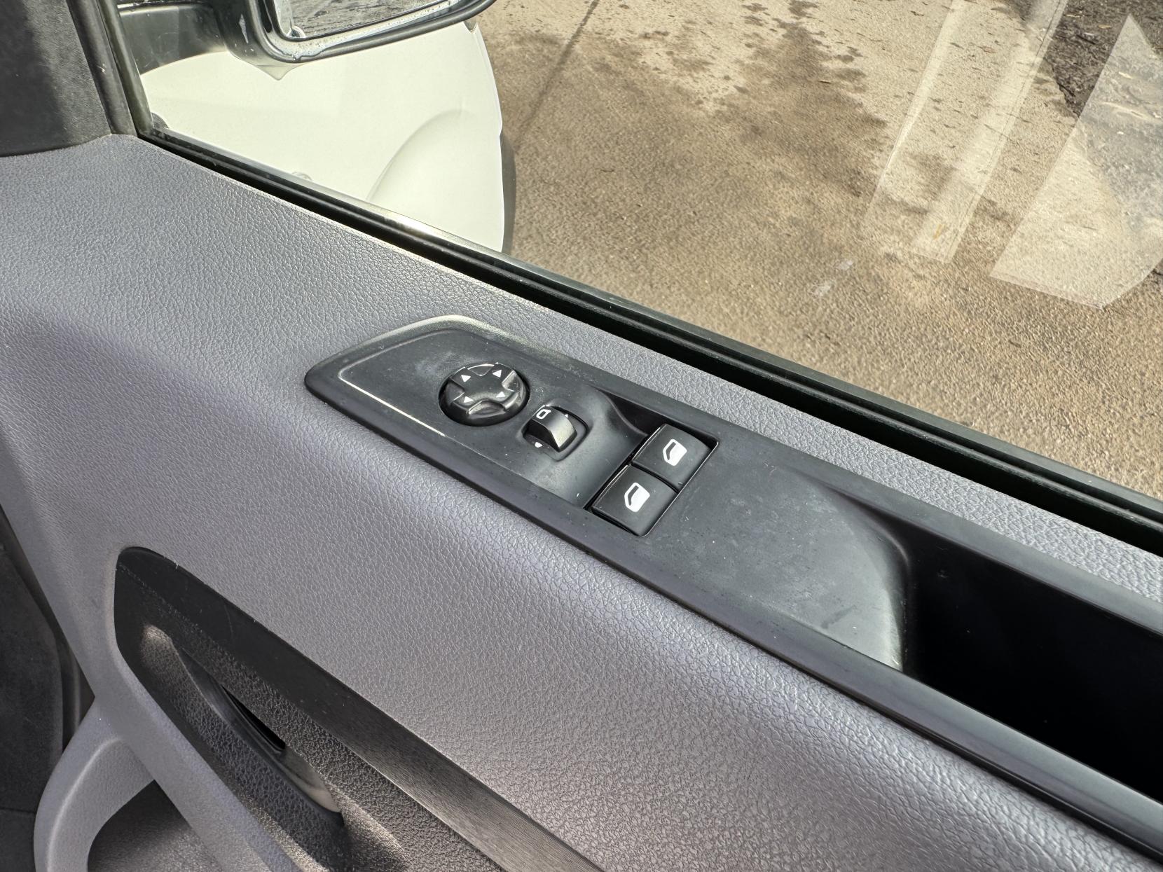 Vauxhall Vivaro 1.5 Turbo D 2900 Edition Panel Van 5dr Diesel Manual L2 H1 Euro 6 (s/s) (100 ps)