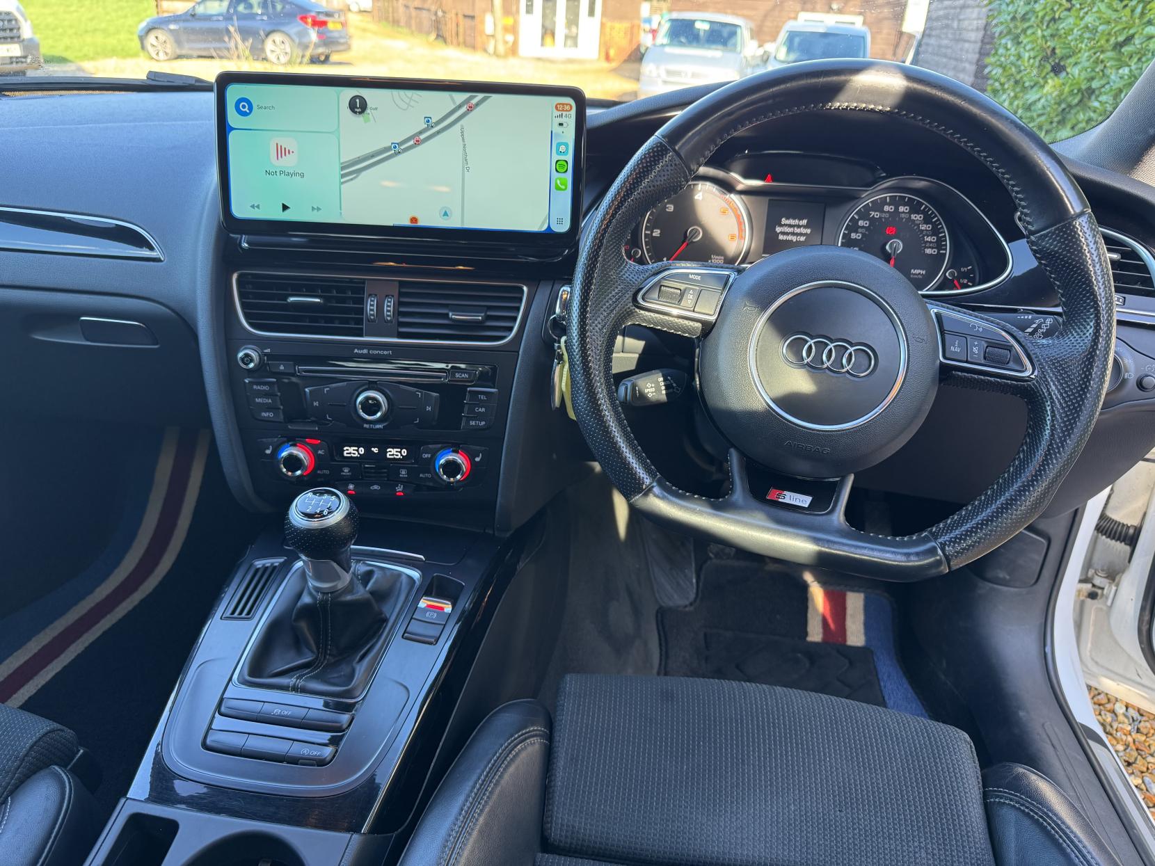 Audi A4 Avant 2.0 TDI Black Edition Estate 5dr Diesel Manual Euro 5 (s/s) (177 ps)