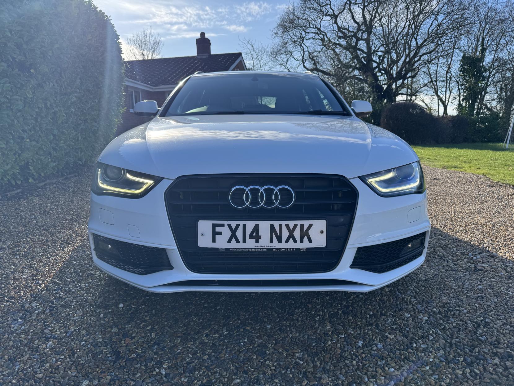 Audi A4 Avant 2.0 TDI Black Edition Estate 5dr Diesel Manual Euro 5 (s/s) (177 ps)