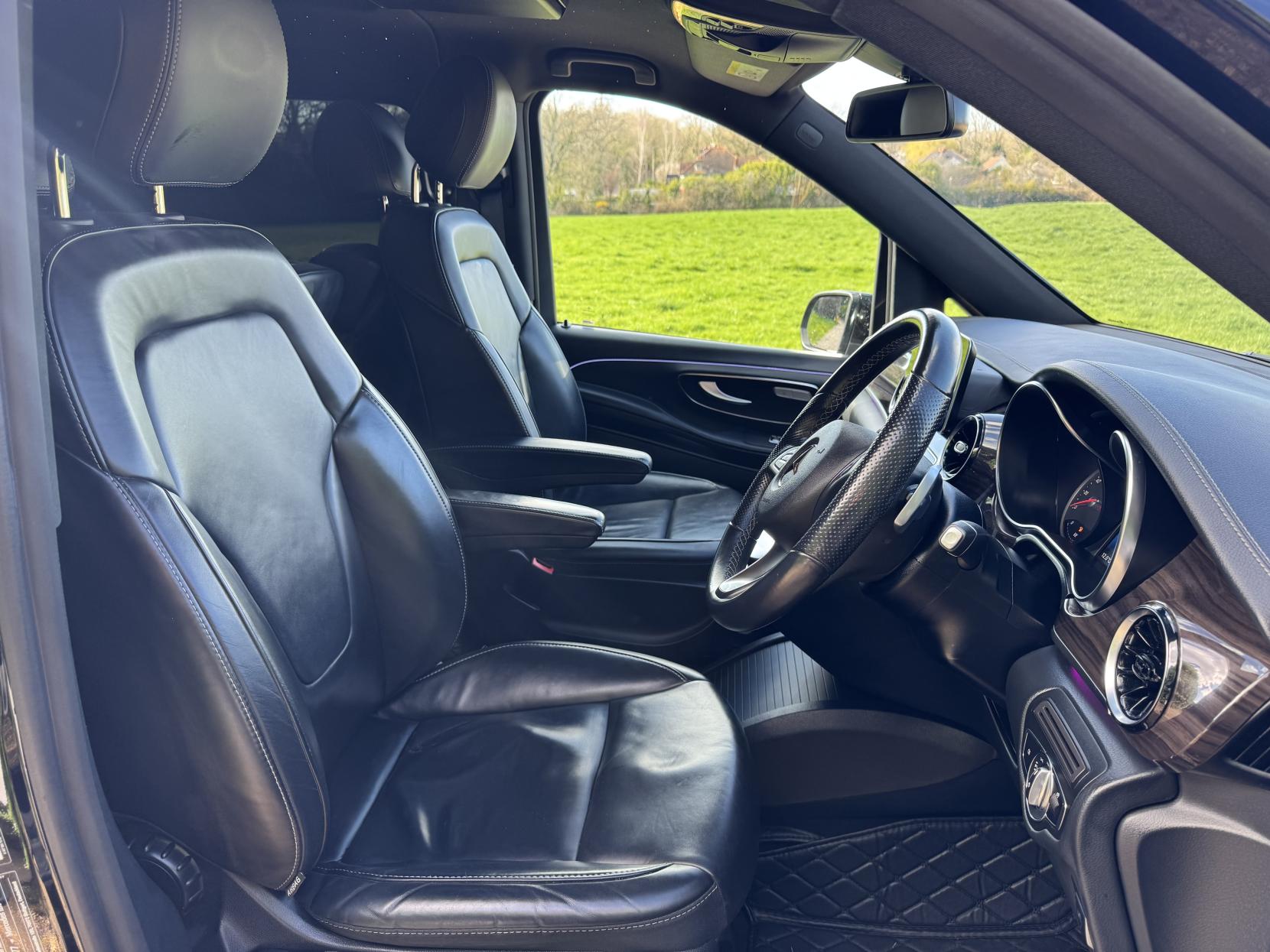 Mercedes-Benz V Class 2.0 V220d Sport MPV 5dr Diesel G-Tronic+ Euro 6 (s/s) LWB (163 ps)