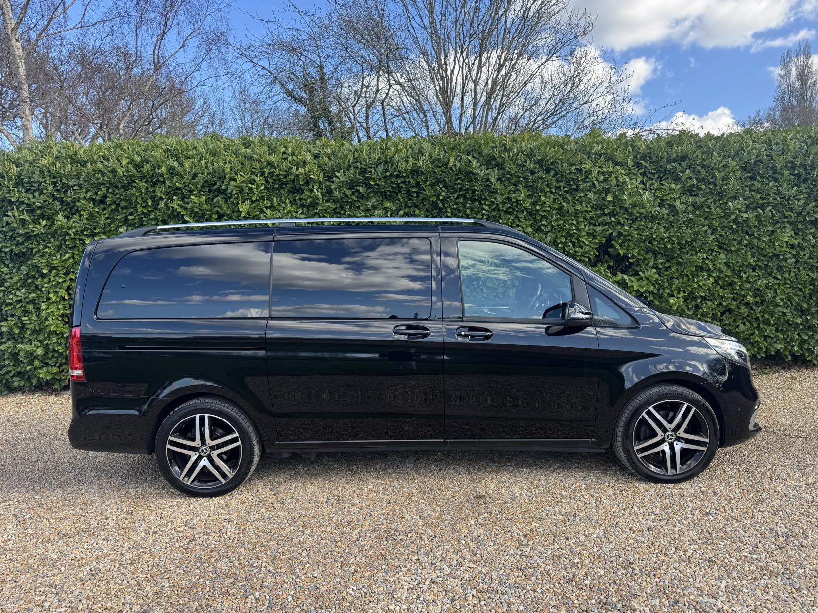 Mercedes-Benz V Class 2.0 V220d Sport MPV 5dr Diesel G-Tronic+ Euro 6 (s/s) LWB (163 ps)