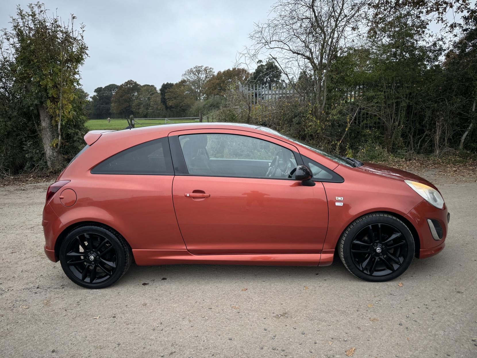 Vauxhall Corsa 1.2 16V Limited Edition Hatchback 3dr Petrol Manual Euro 5 (85 ps)