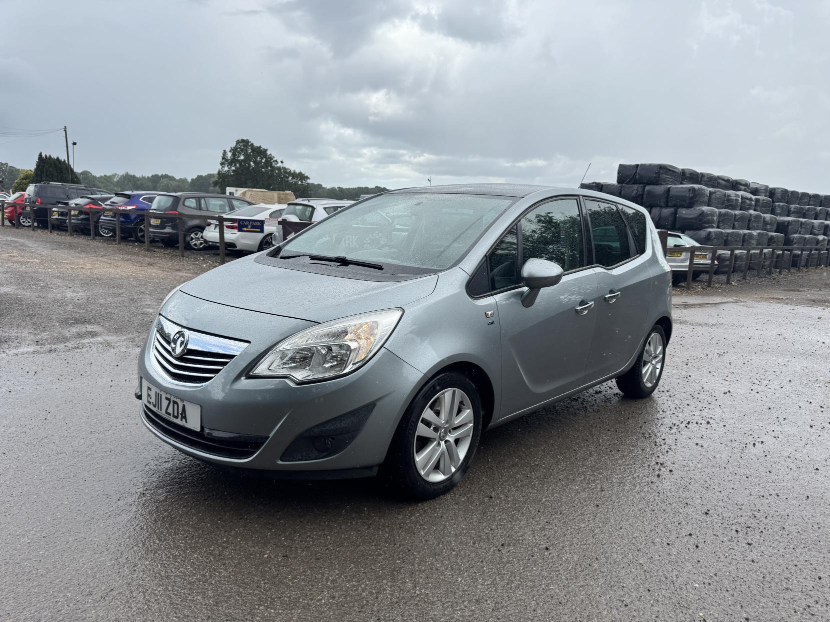 Vauxhall Meriva 1.7 CDTi SE MPV 5dr Diesel Auto Euro 5 (100 ps)