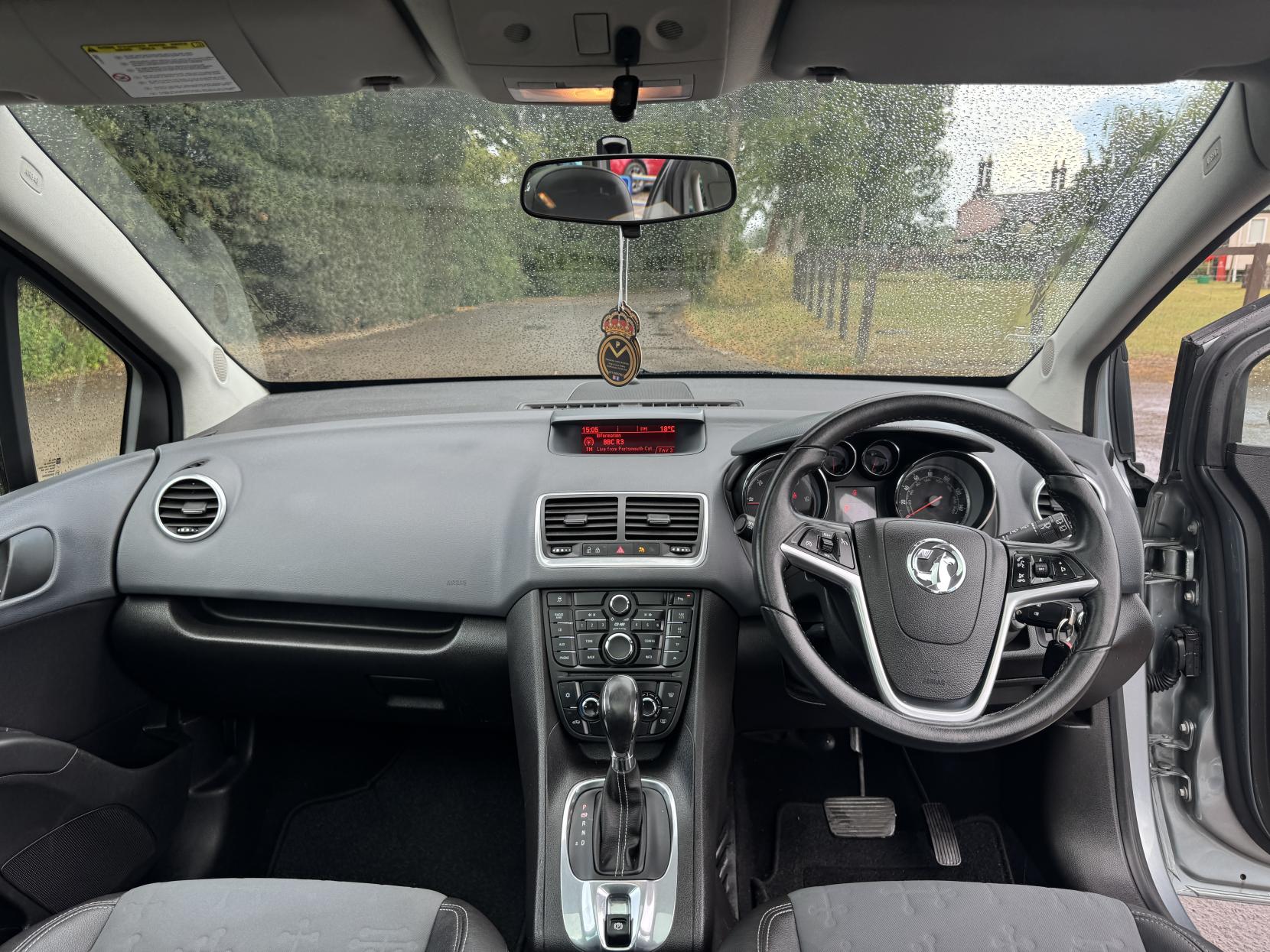 Vauxhall Meriva 1.7 CDTi SE MPV 5dr Diesel Auto Euro 5 (100 ps)