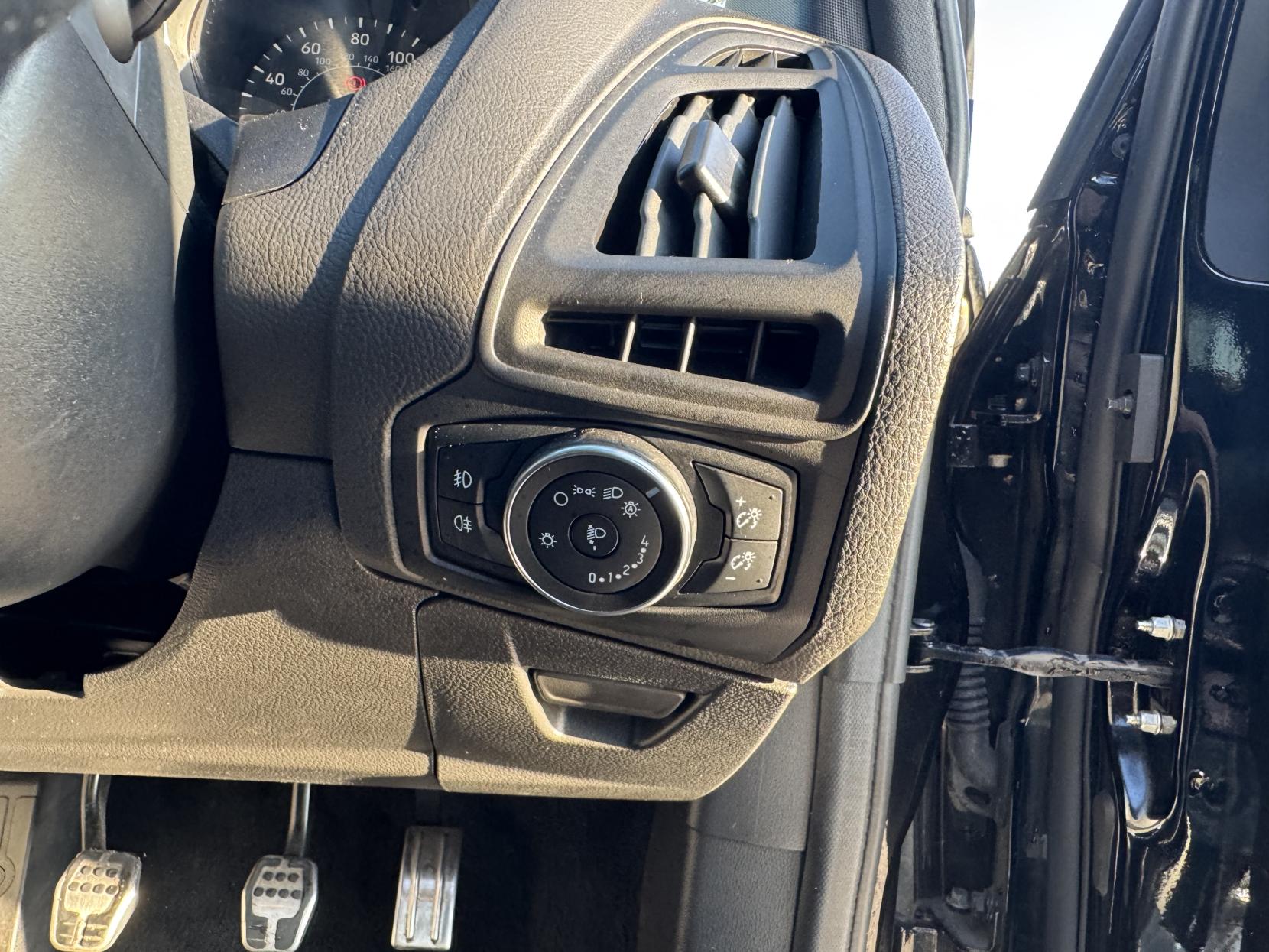 Ford Focus 1.5 TDCi ST-Line X Hatchback 5dr Diesel Manual Euro 6 (s/s) (120 ps)