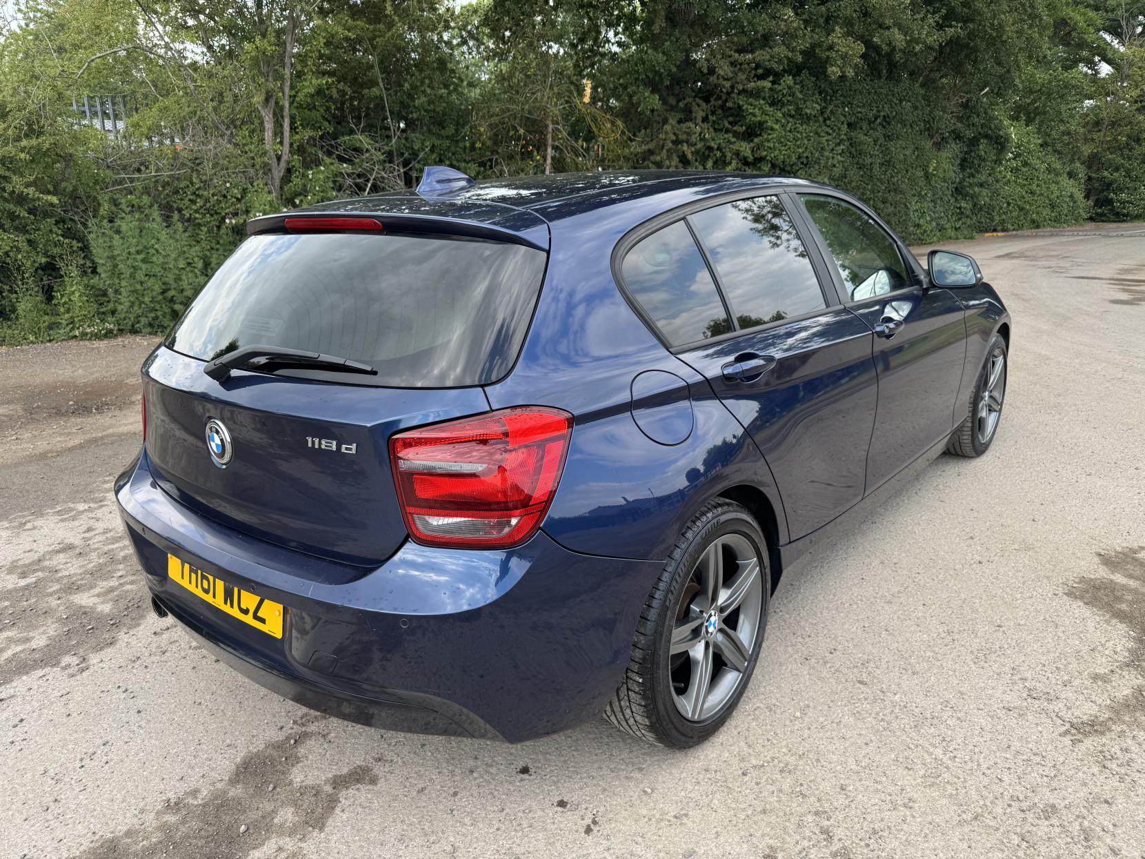BMW 1 Series 2.0 118d Sport Hatchback 5dr Diesel Manual Euro 5 (s/s) (143 ps)