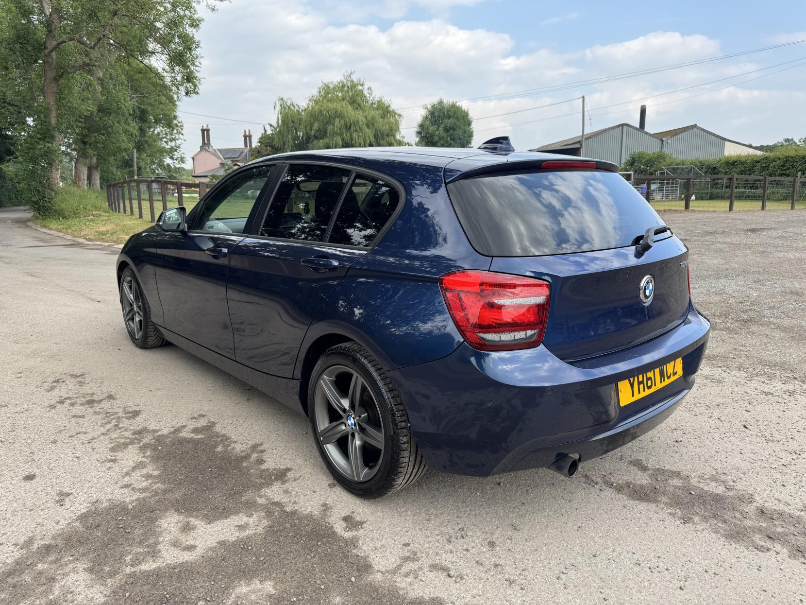 BMW 1 Series 2.0 118d Sport Hatchback 5dr Diesel Manual Euro 5 (s/s) (143 ps)