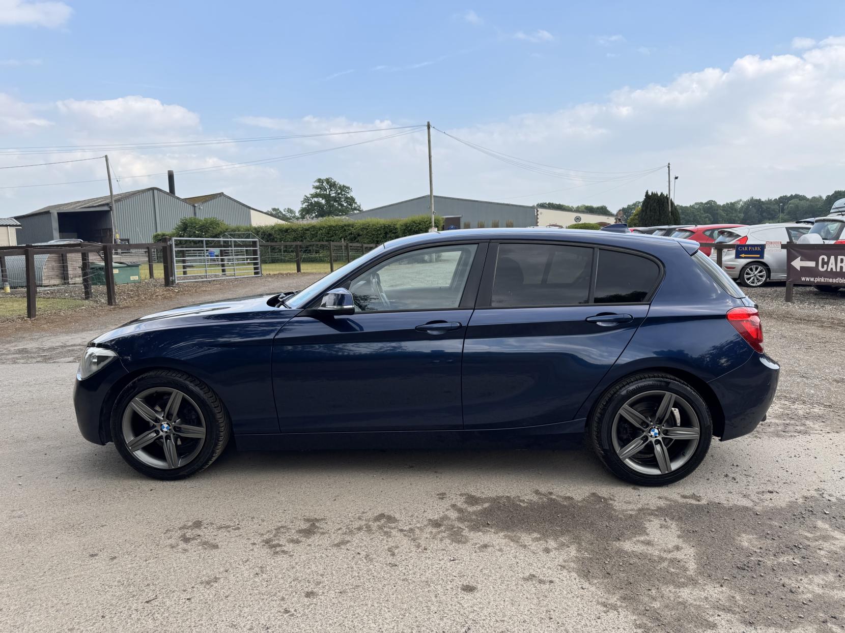 BMW 1 Series 2.0 118d Sport Hatchback 5dr Diesel Manual Euro 5 (s/s) (143 ps)