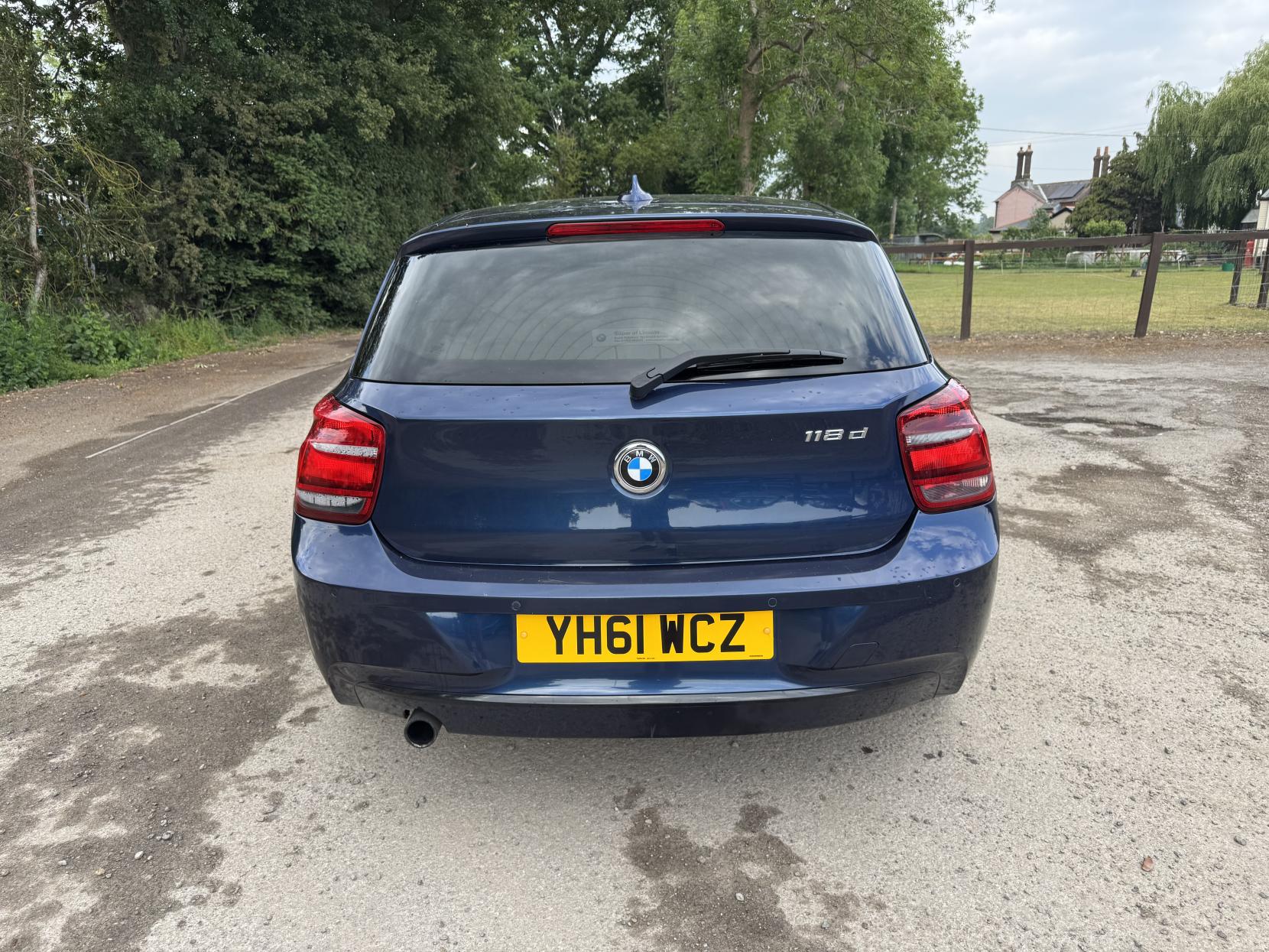 BMW 1 Series 2.0 118d Sport Hatchback 5dr Diesel Manual Euro 5 (s/s) (143 ps)