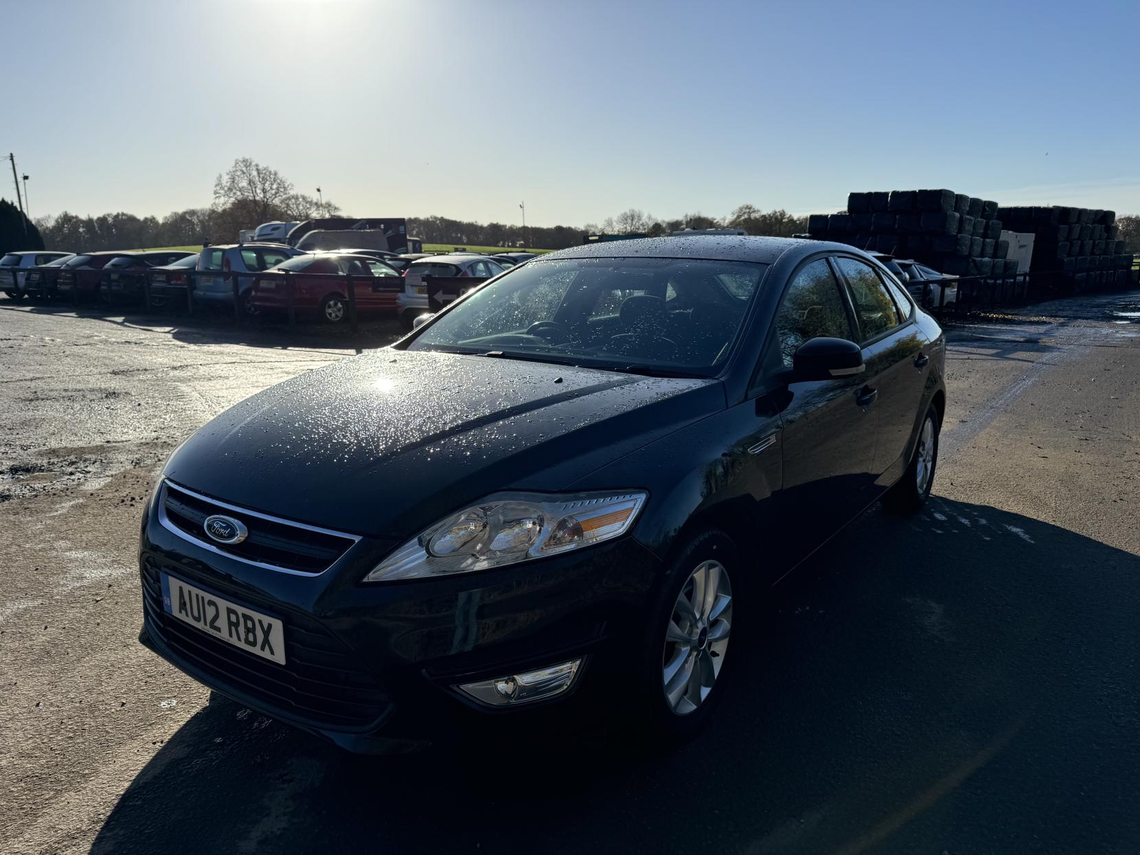 Ford Mondeo 2.0 TDCi Zetec Hatchback 5dr Diesel Manual Euro 5 (163 ps)