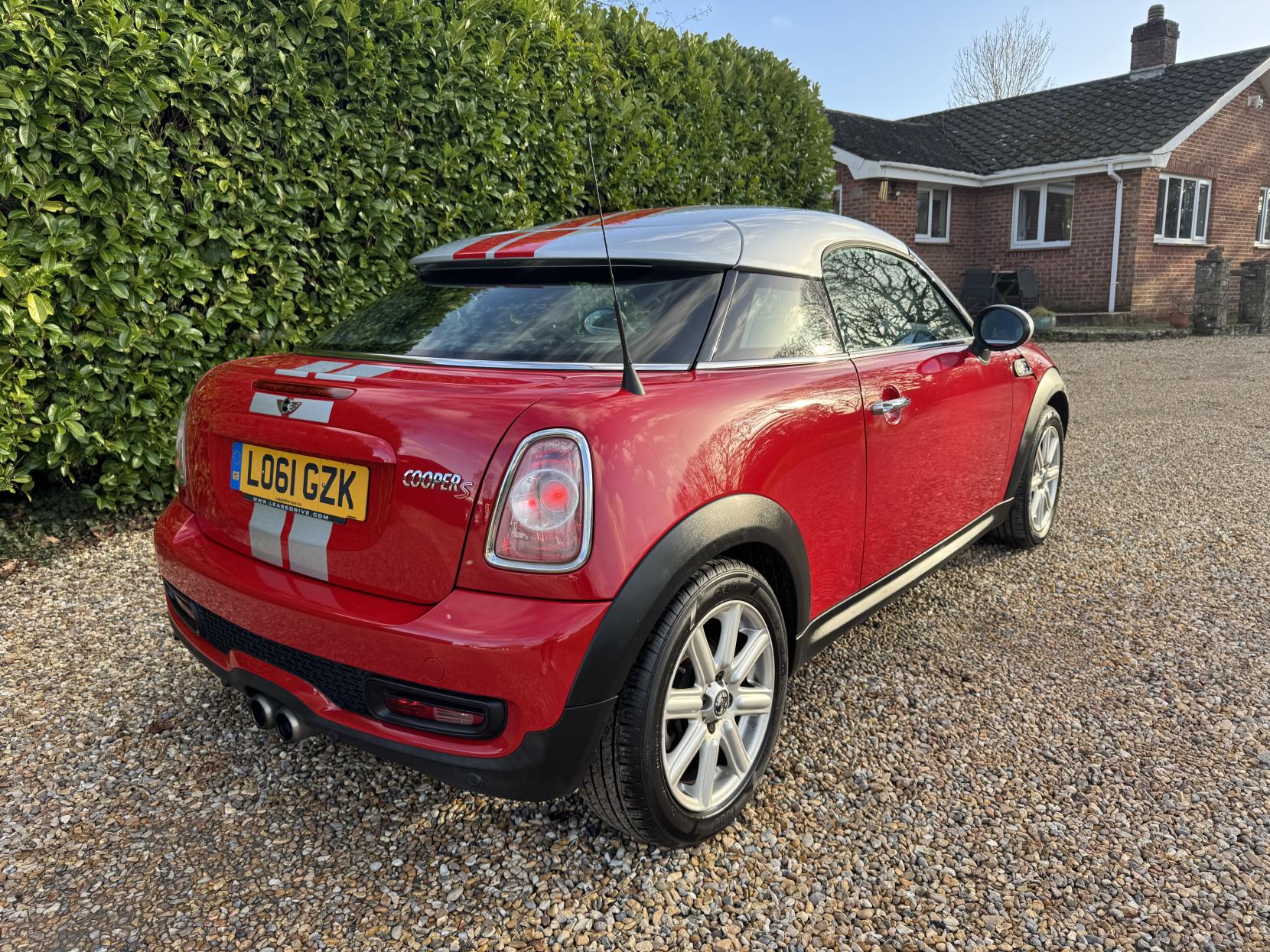 MINI Coupe 1.6 Cooper S Coupe 2dr Petrol Manual Euro 5 (s/s) (184 ps)