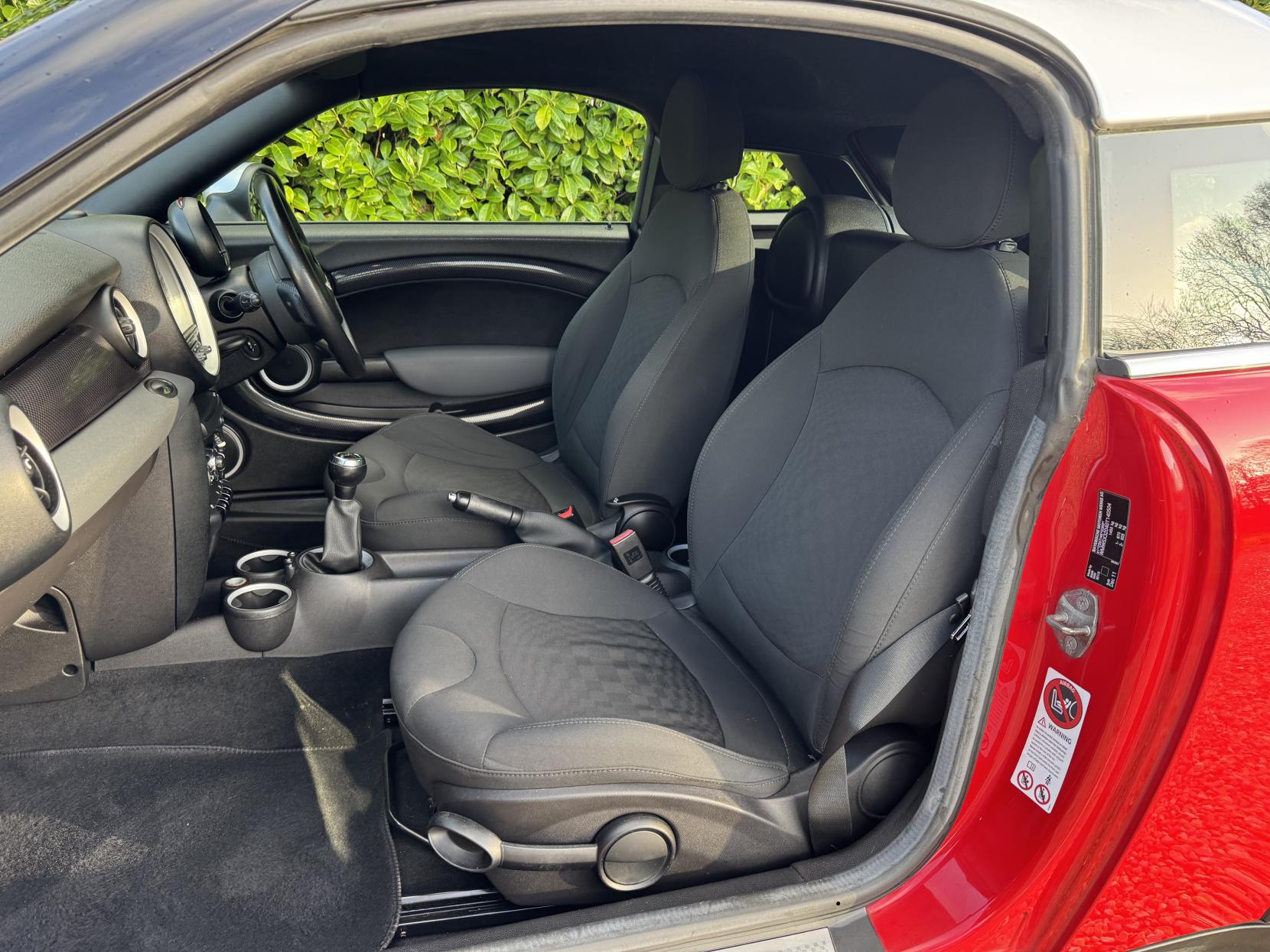 MINI Coupe 1.6 Cooper S Coupe 2dr Petrol Manual Euro 5 (s/s) (184 ps)