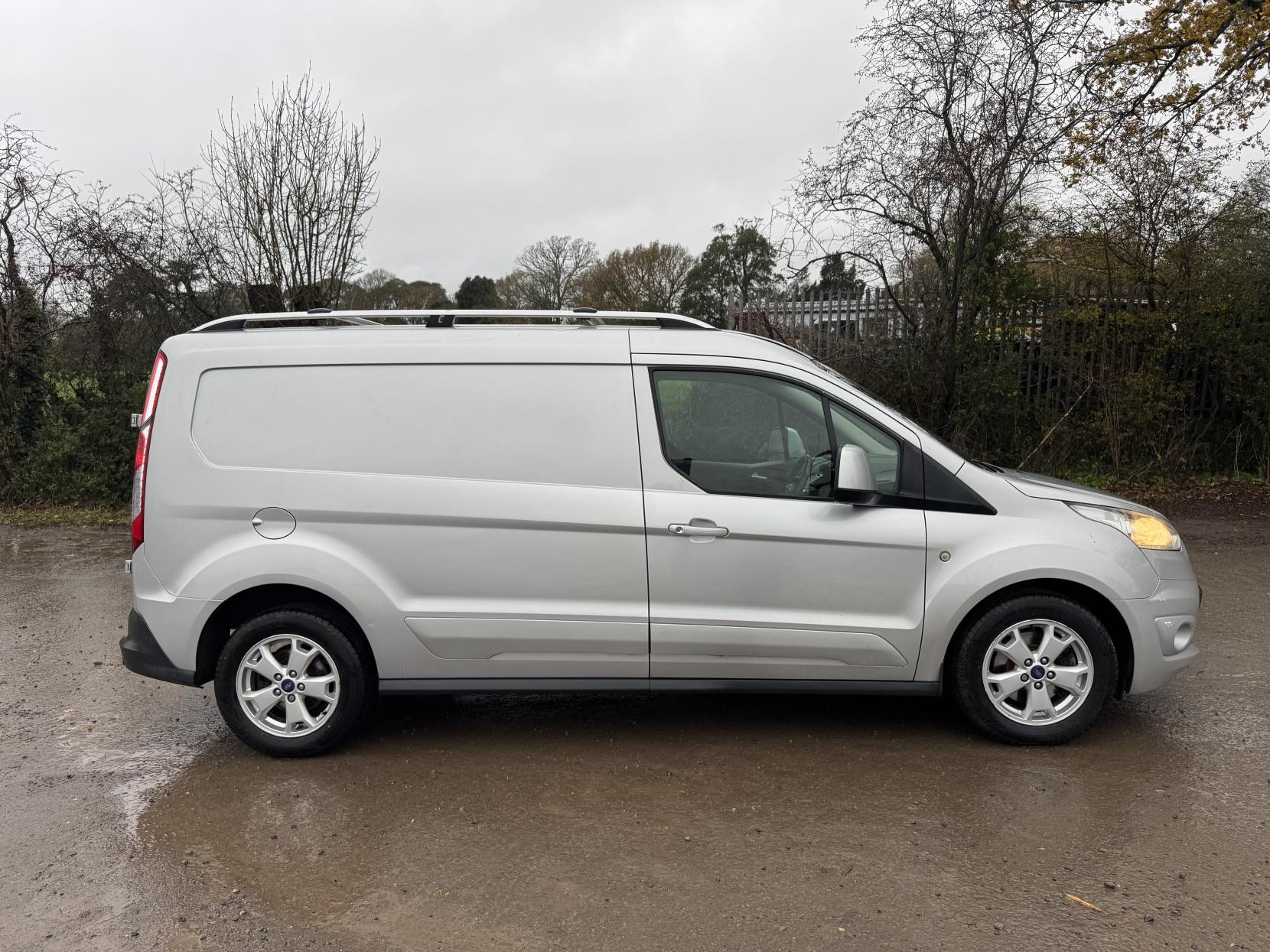 Ford Transit Connect 1.5 TDCi 240 Limited Panel Van 5dr Diesel Manual L2 H1 (119 g/km, 118 bhp)