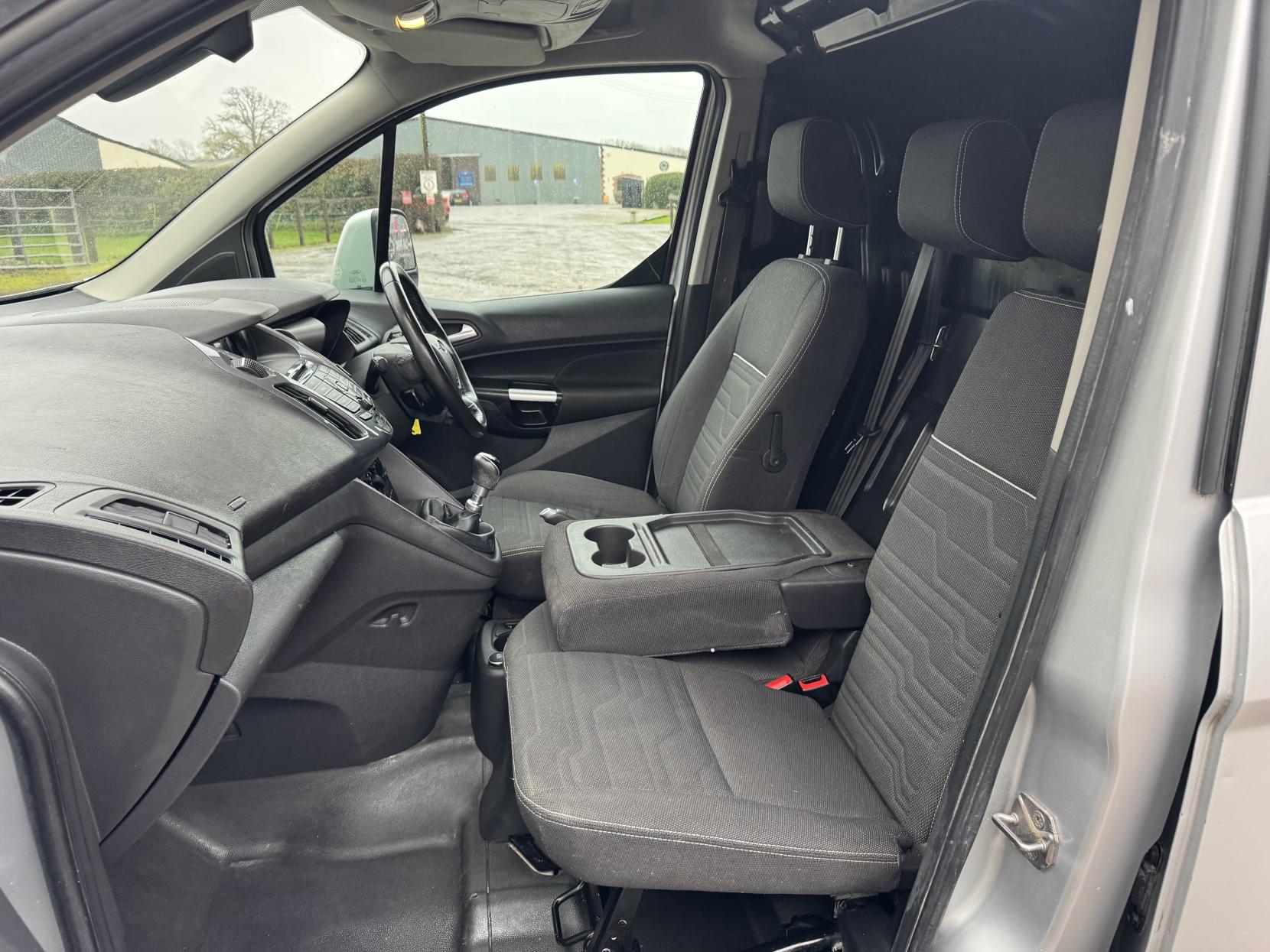 Ford Transit Connect 1.5 TDCi 240 Limited Panel Van 5dr Diesel Manual L2 H1 (119 g/km, 118 bhp)