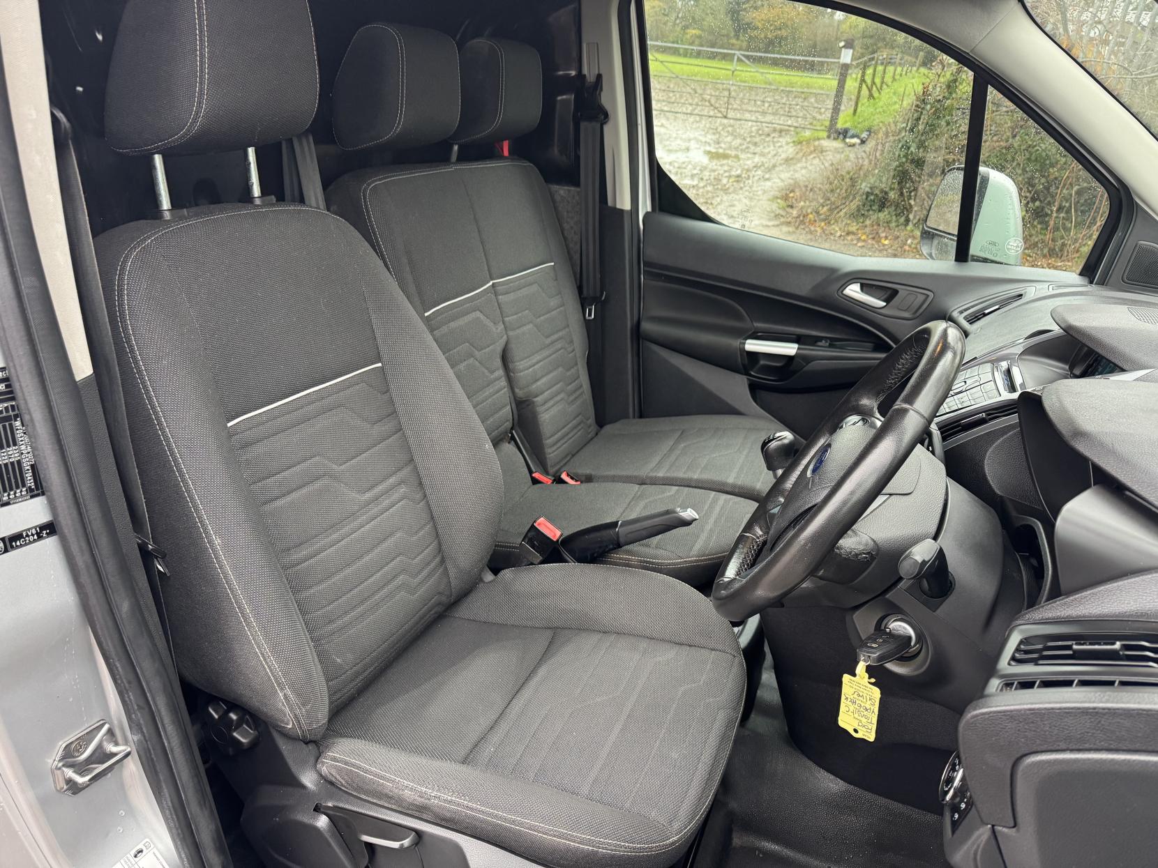 Ford Transit Connect 1.5 TDCi 240 Limited Panel Van 5dr Diesel Manual L2 H1 (119 g/km, 118 bhp)