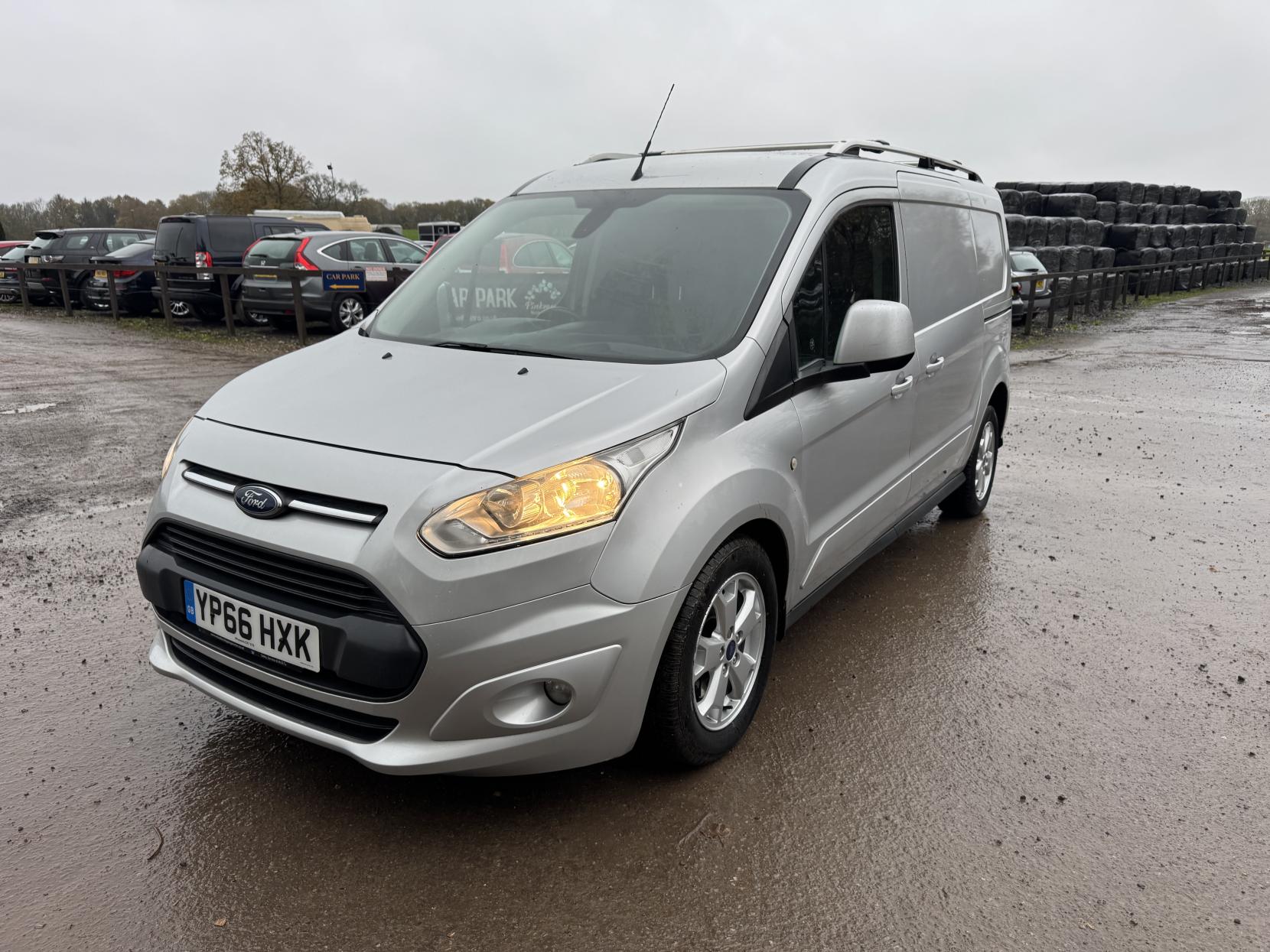 Ford Transit Connect 1.5 TDCi 240 Limited Panel Van 5dr Diesel Manual L2 H1 (119 g/km, 118 bhp)