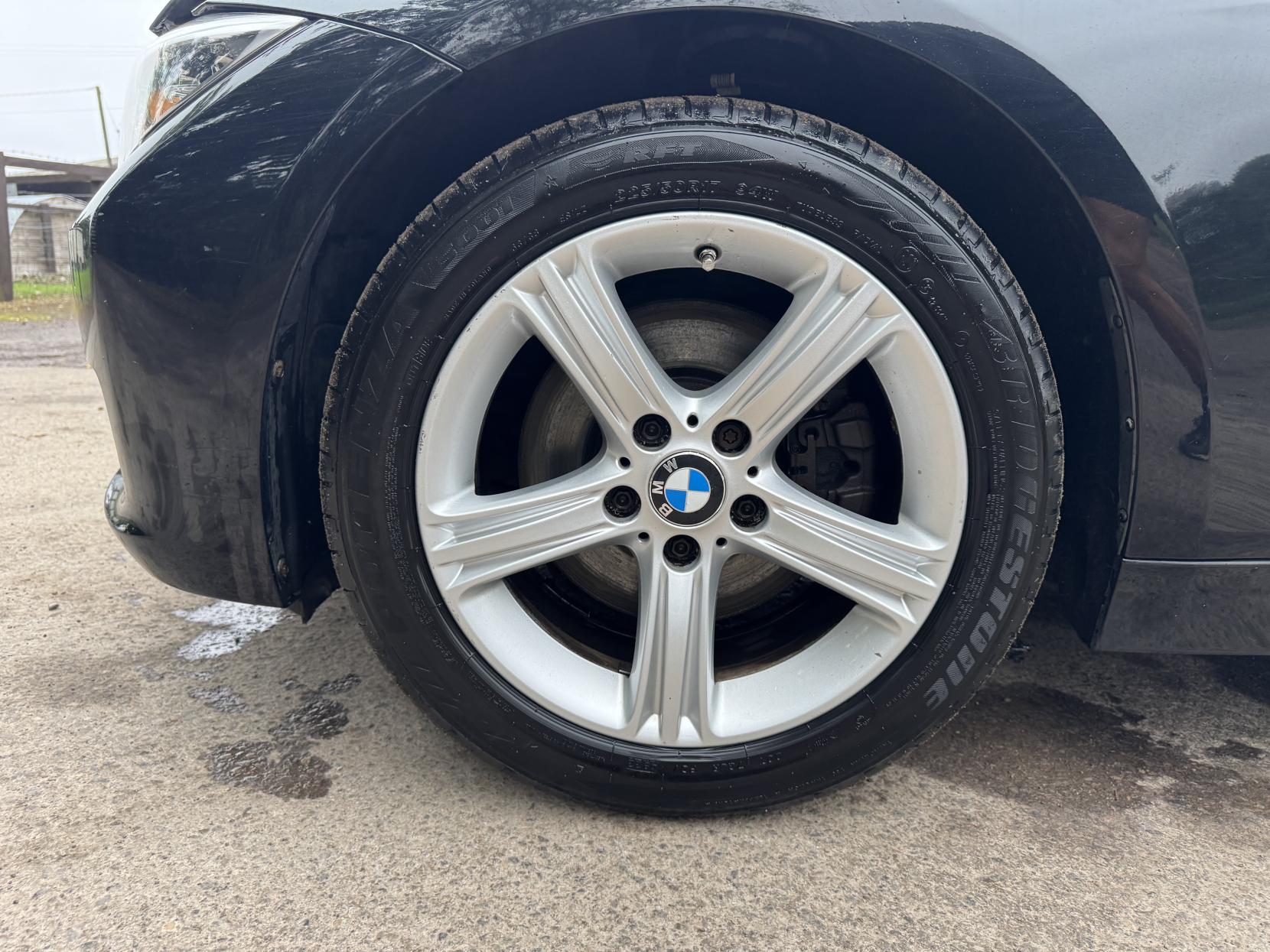 BMW 3 Series 2.0 325d BluePerformance SE Saloon 4dr Diesel Manual Euro 6 (s/s) (218 ps)