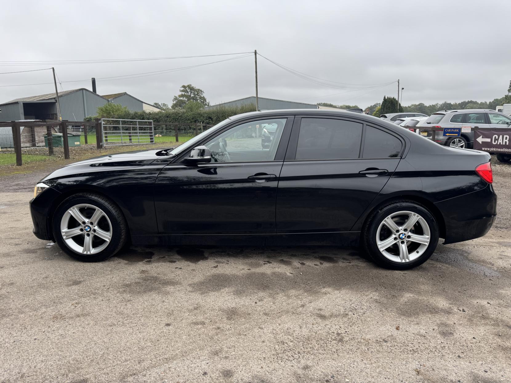 BMW 3 Series 2.0 325d BluePerformance SE Saloon 4dr Diesel Manual Euro 6 (s/s) (218 ps)
