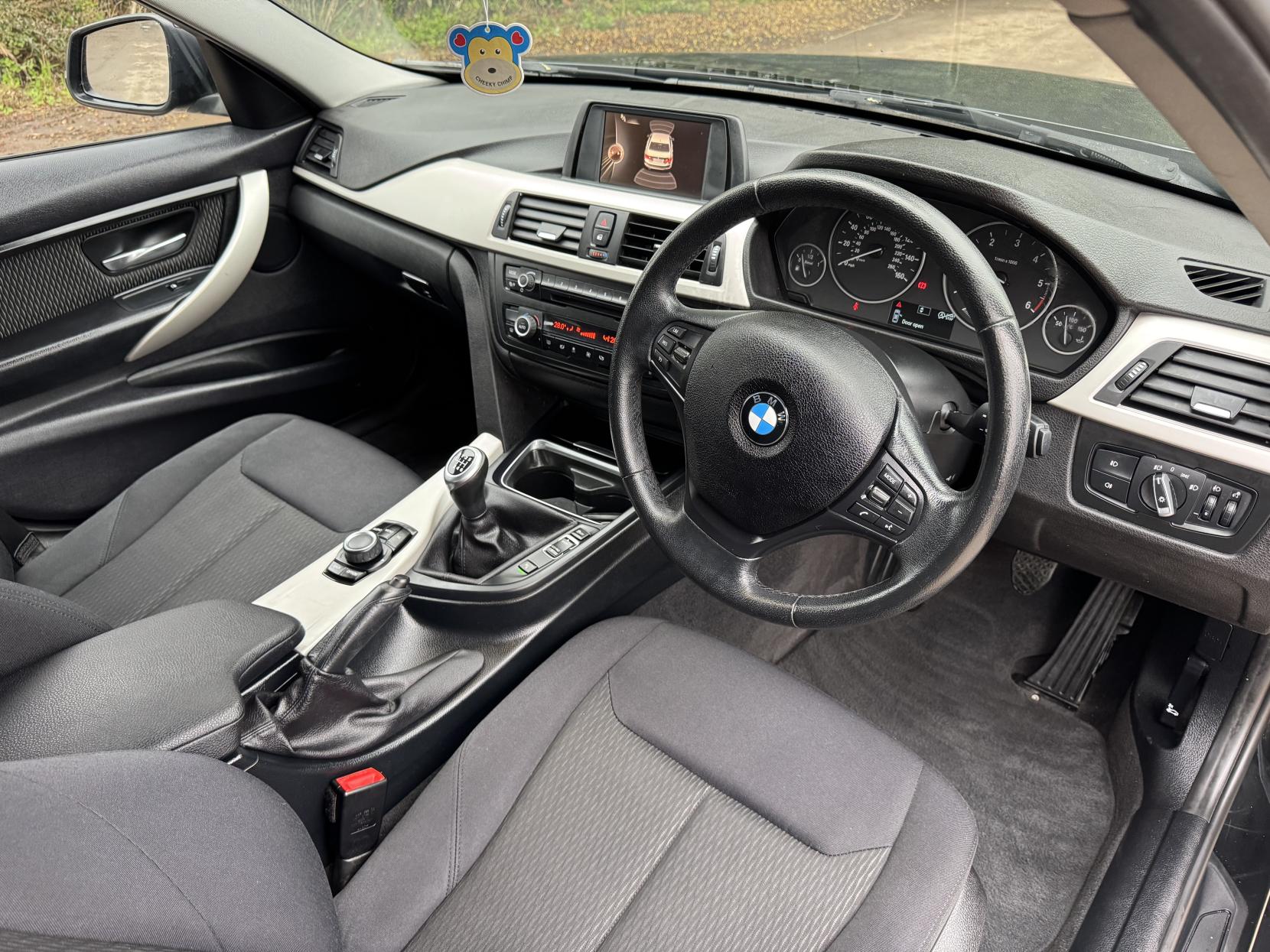 BMW 3 Series 2.0 325d BluePerformance SE Saloon 4dr Diesel Manual Euro 6 (s/s) (218 ps)