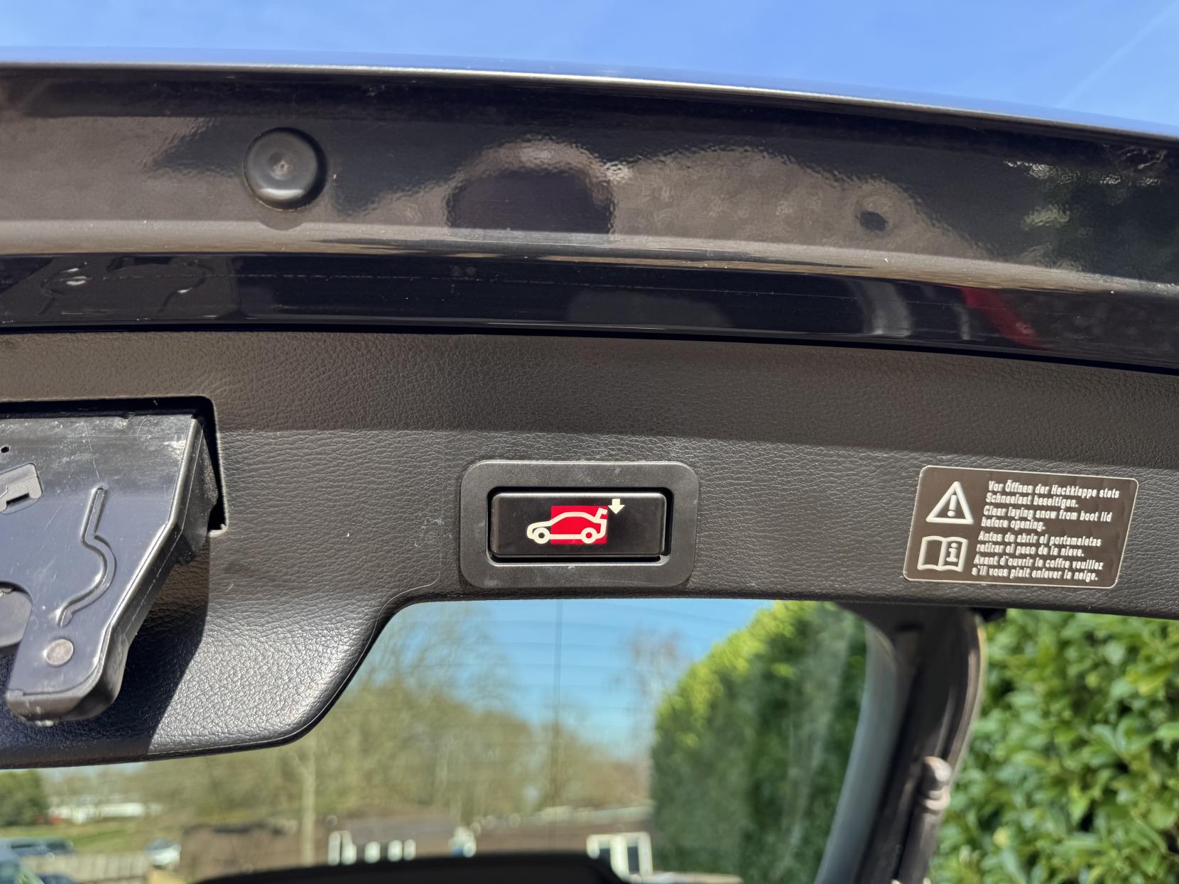 BMW X6 3.0 30d SUV 5dr Diesel Steptronic xDrive Euro 4 (235 ps)