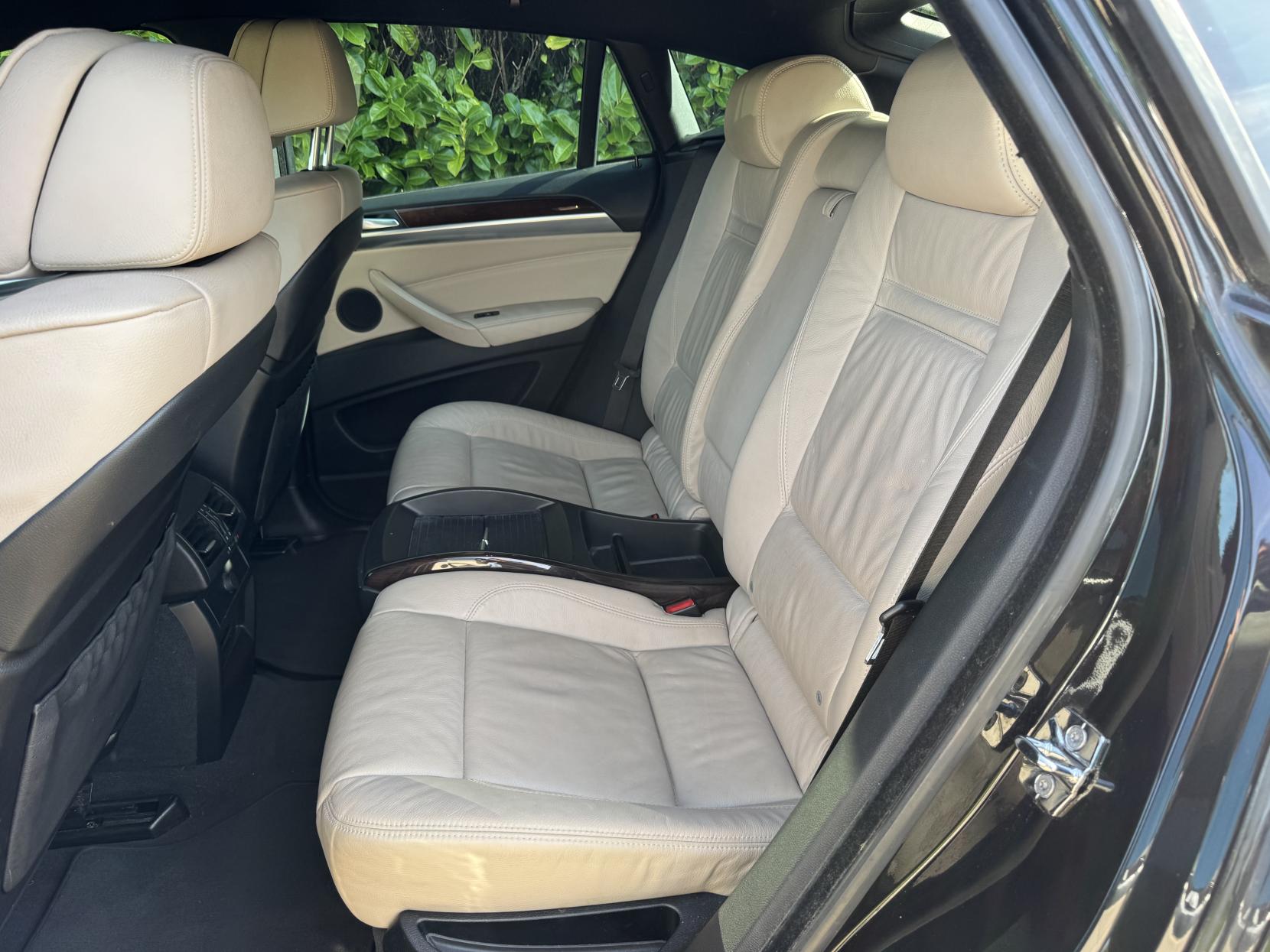 BMW X6 3.0 30d SUV 5dr Diesel Steptronic xDrive Euro 4 (235 ps)