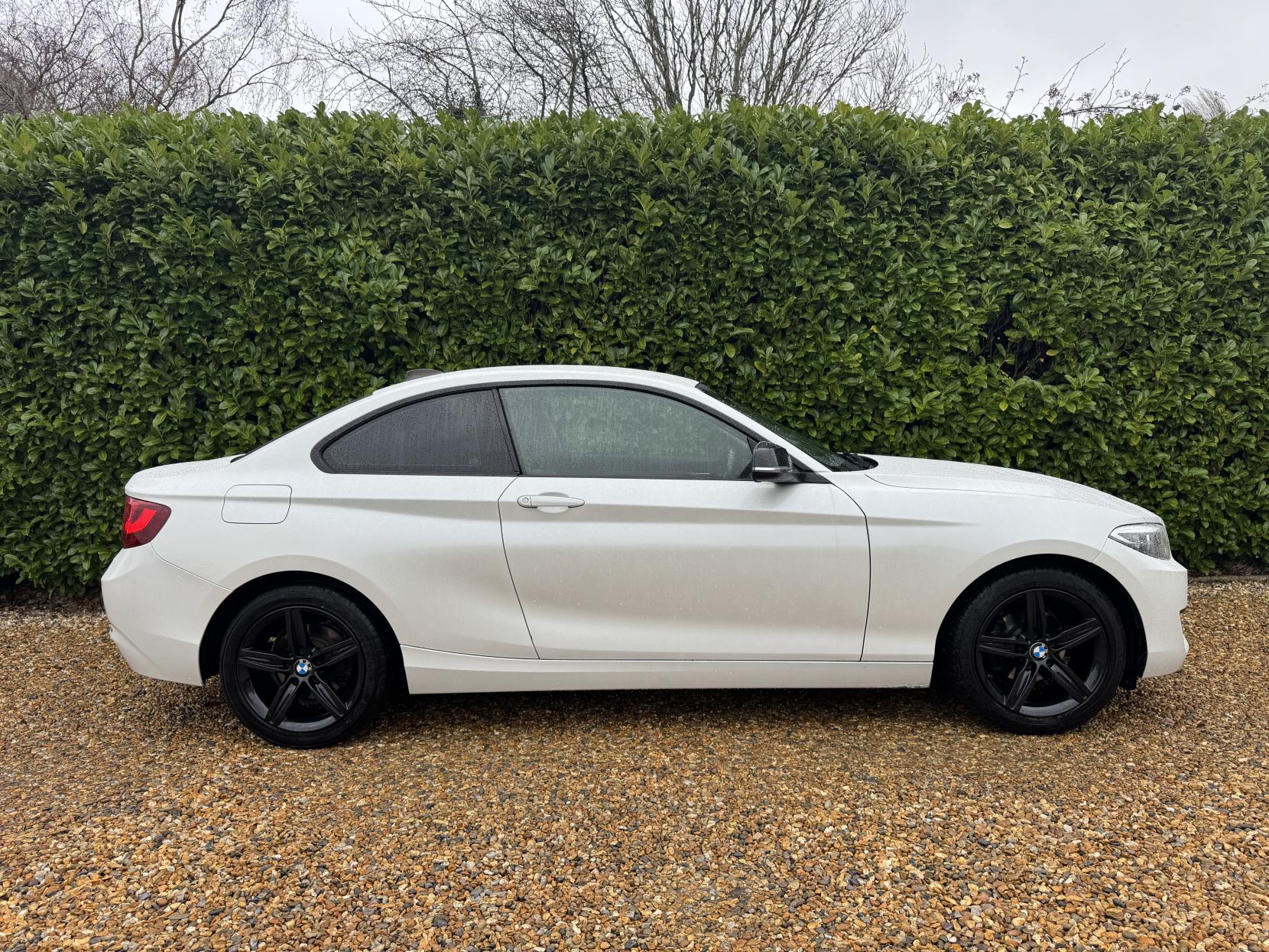 BMW 2 Series 2.0 218d Sport Coupe 2dr Diesel Auto Euro 6 (s/s) (143 ps)