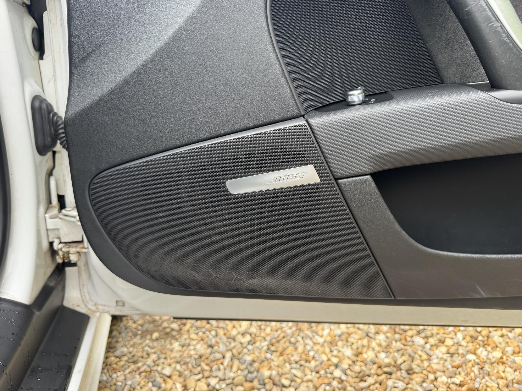 Audi TT 2.0 TFSI Black Edition Coupe 3dr Petrol S Tronic quattro Euro 5 (s/s) (211 ps)