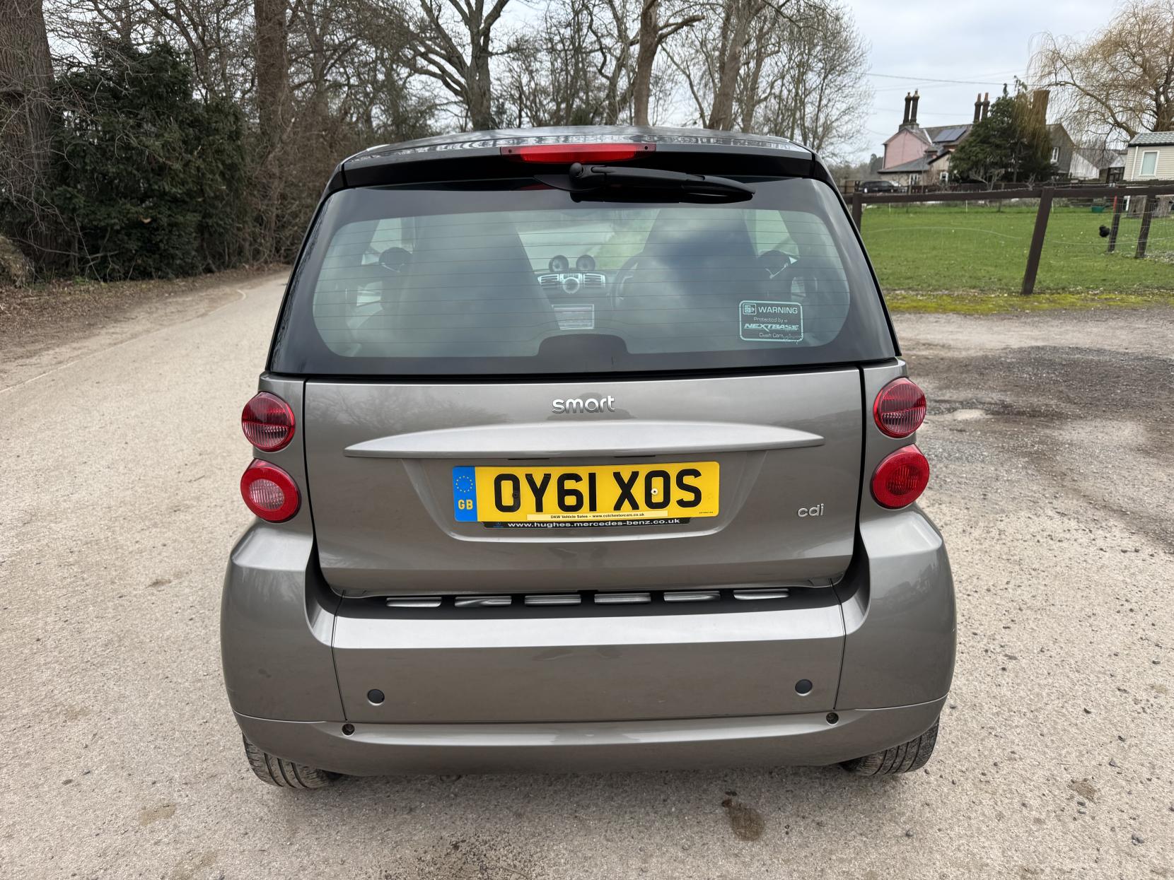 Smart fortwo 0.8 CDI Passion Coupe 2dr Diesel SoftTouch Euro 5 (54 bhp)