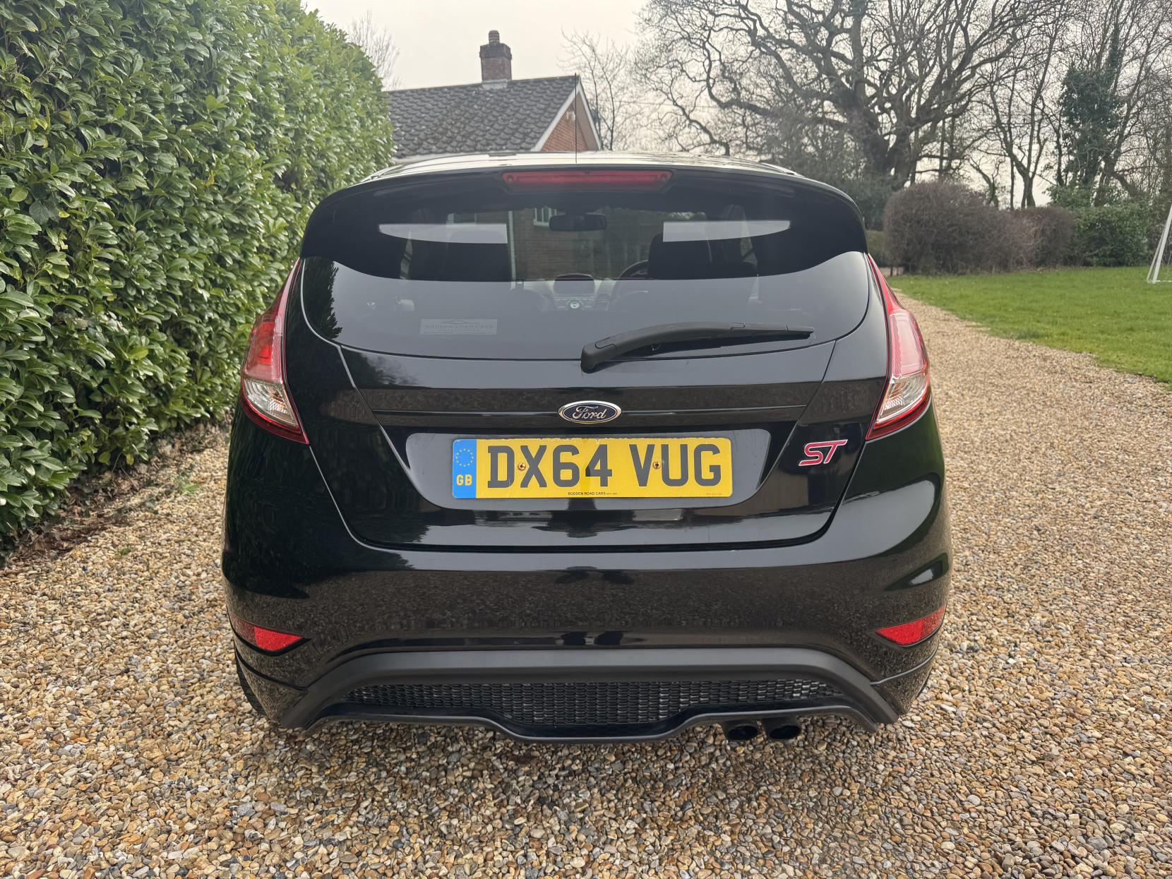 Ford Fiesta 1.6T EcoBoost ST-3 Hatchback 3dr Petrol Manual Euro 5 (s/s) (182 ps)