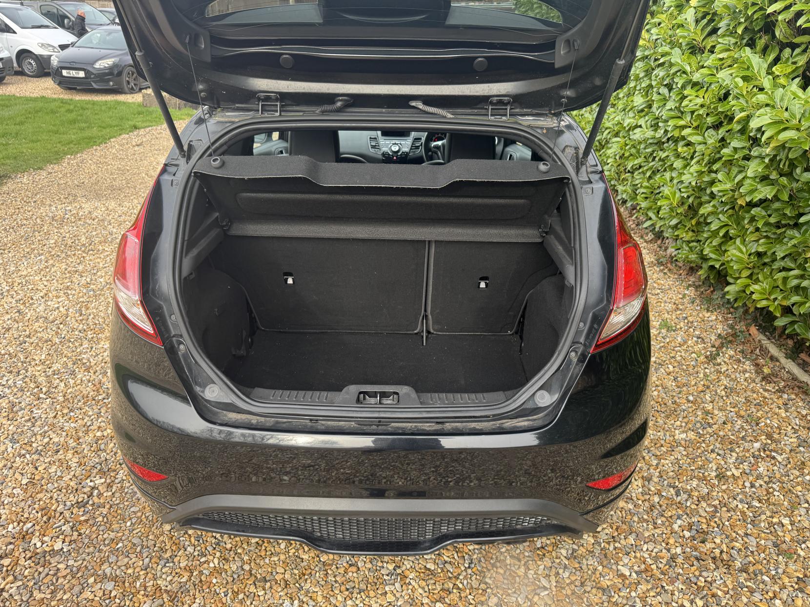 Ford Fiesta 1.6T EcoBoost ST-3 Hatchback 3dr Petrol Manual Euro 5 (s/s) (182 ps)