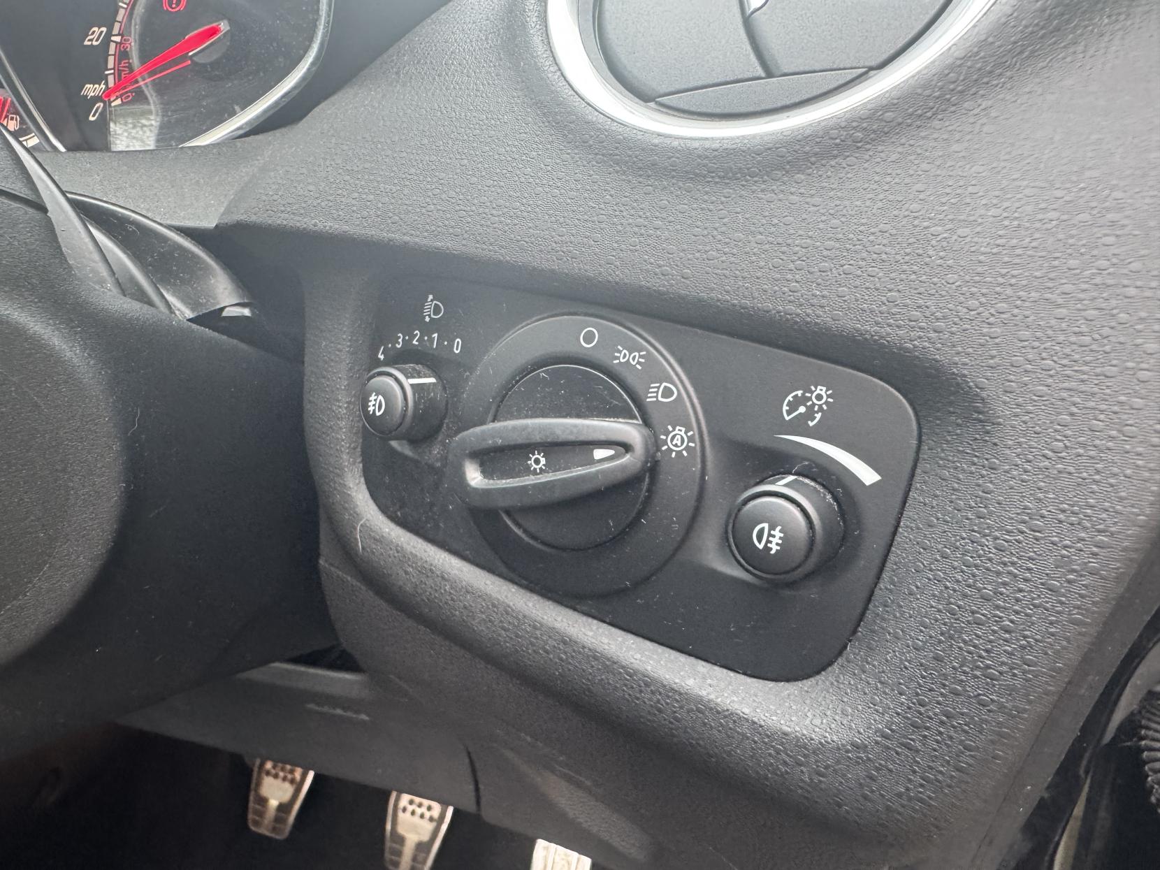 Ford Fiesta 1.6T EcoBoost ST-3 Hatchback 3dr Petrol Manual Euro 5 (s/s) (182 ps)