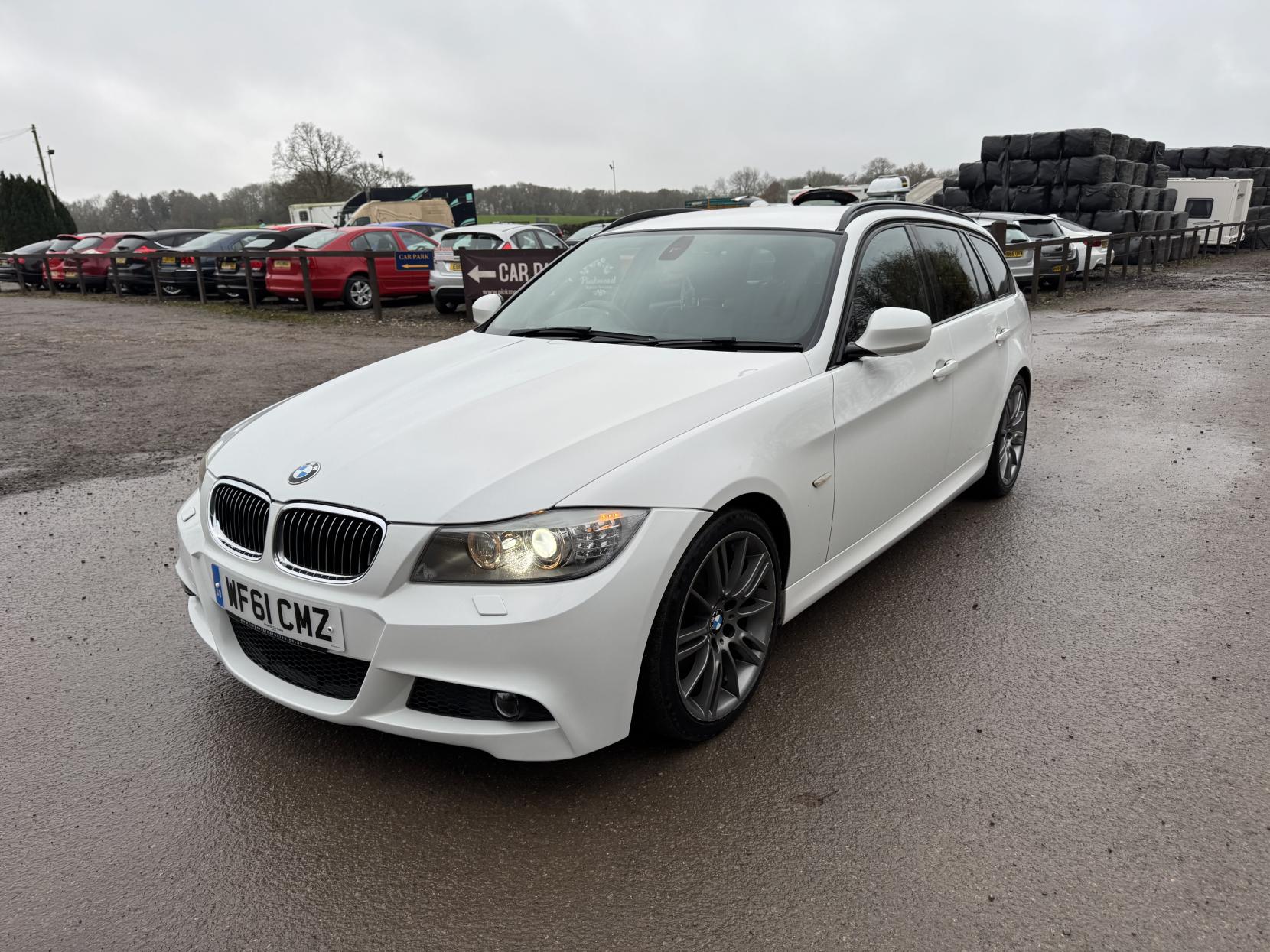 BMW 3 Series 2.0 318i Sport Plus Edition Touring 5dr Petrol Manual Euro 5 (s/s) (143 ps)