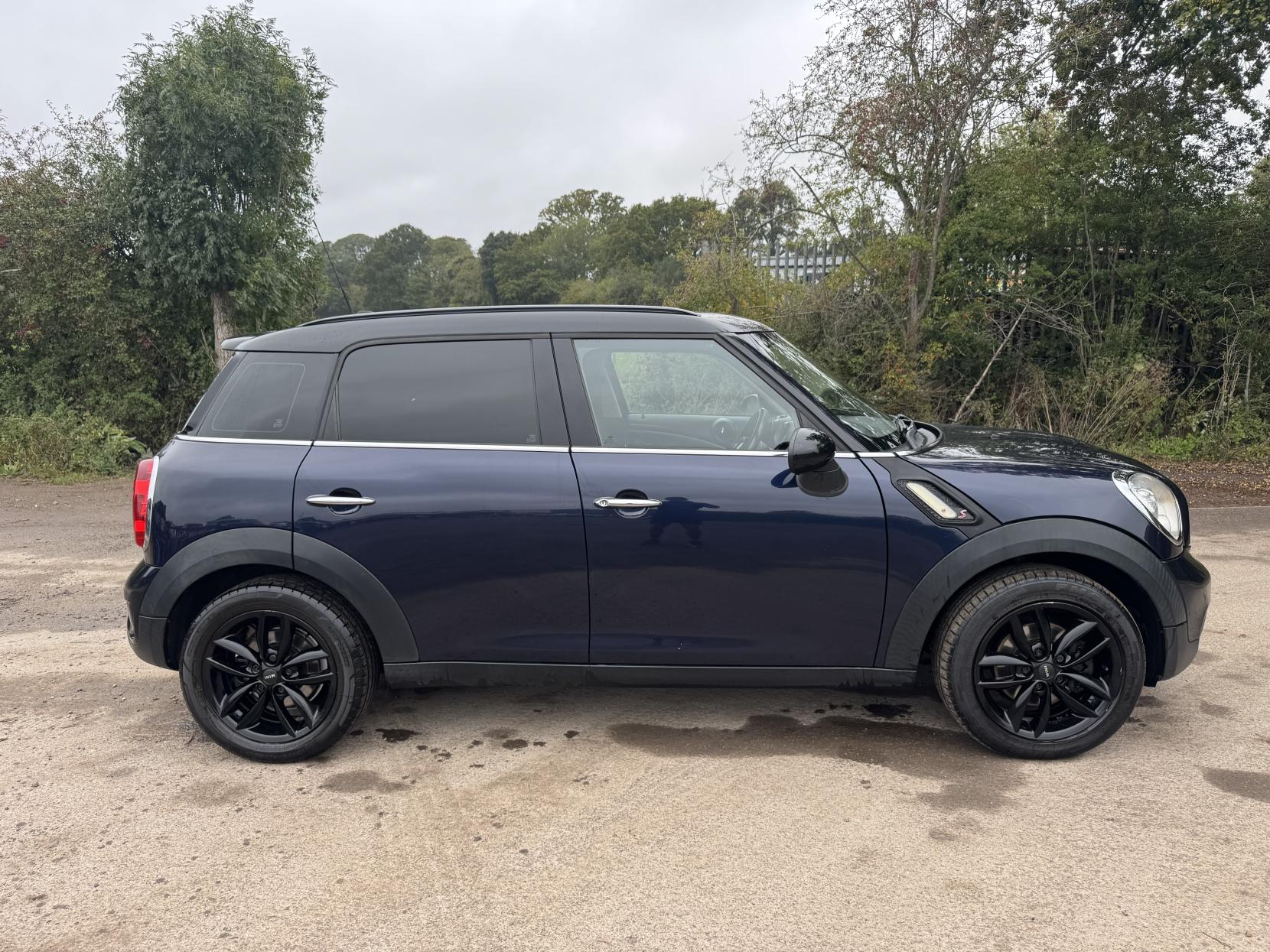 MINI Countryman 2.0 Cooper SD SUV 5dr Diesel Manual Euro 5 (s/s) (143 ps)