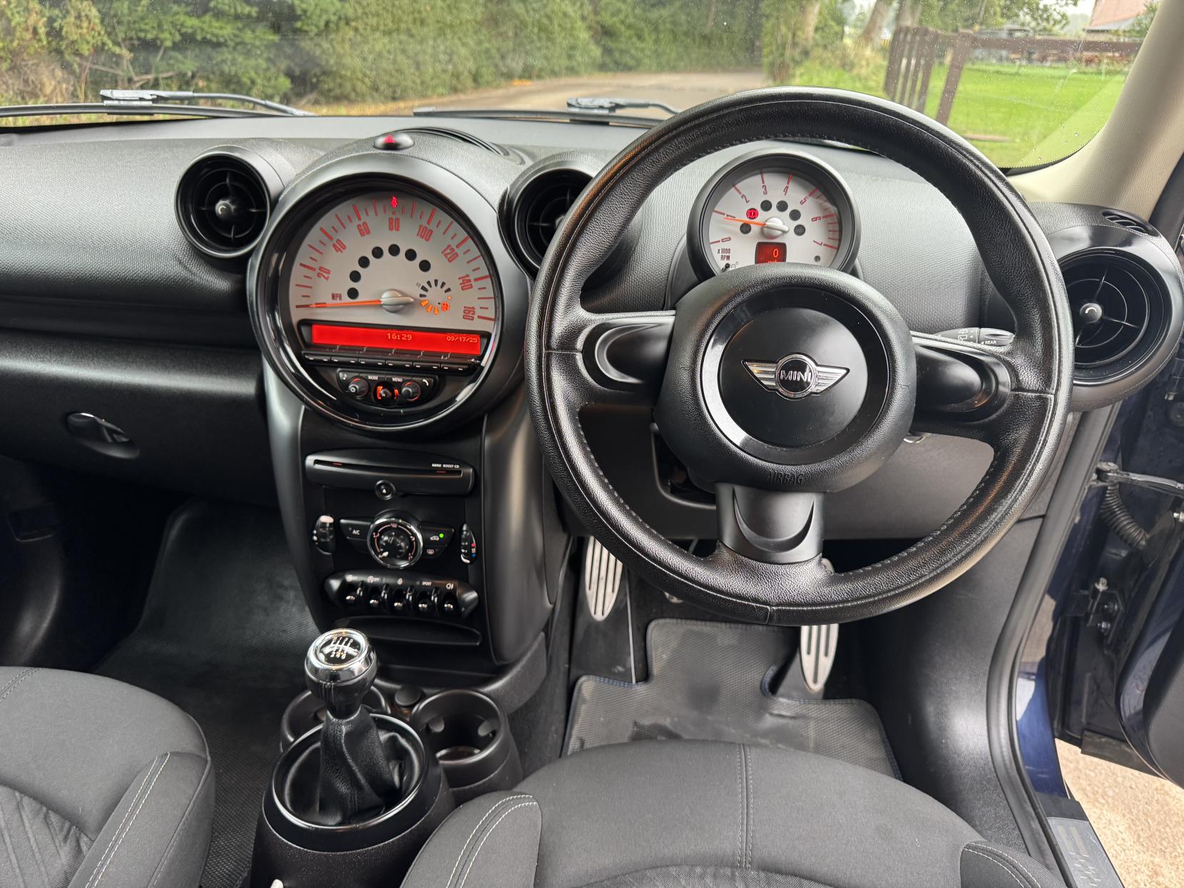 MINI Countryman 2.0 Cooper SD SUV 5dr Diesel Manual Euro 5 (s/s) (143 ps)