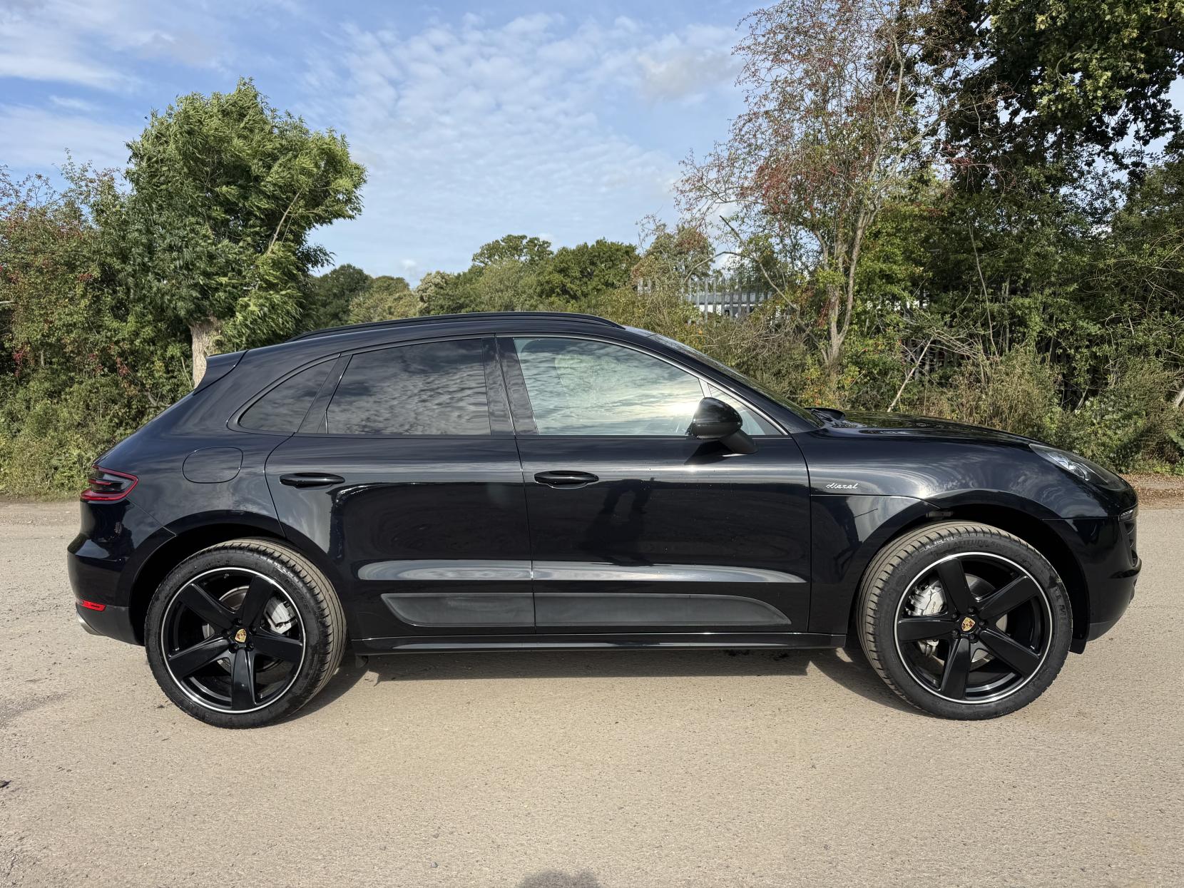 Porsche Macan 3.0 TD V6 S SUV 5dr Diesel PDK 4WD Euro 6 (s/s) (258 ps)