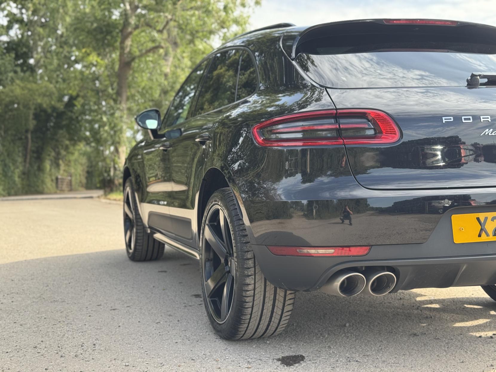 Porsche Macan 3.0 TD V6 S SUV 5dr Diesel PDK 4WD Euro 6 (s/s) (258 ps)
