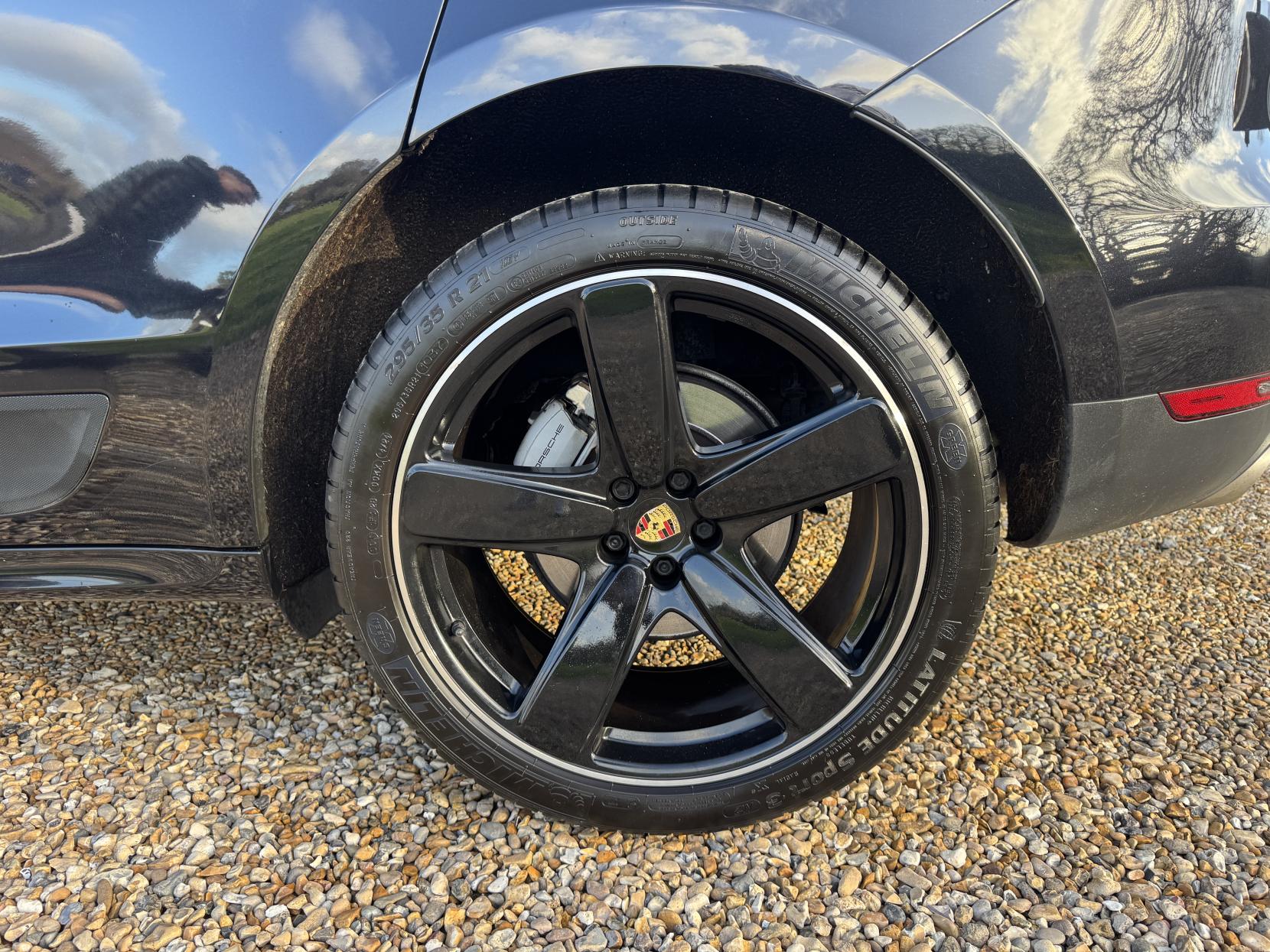 Porsche Macan 3.0 TD V6 S SUV 5dr Diesel PDK 4WD Euro 6 (s/s) (258 ps)