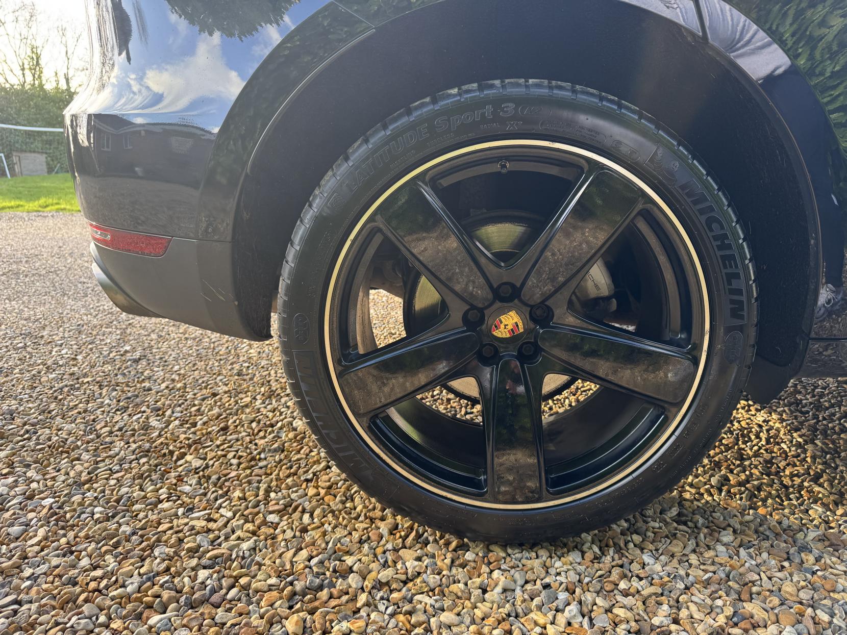 Porsche Macan 3.0 TD V6 S SUV 5dr Diesel PDK 4WD Euro 6 (s/s) (258 ps)