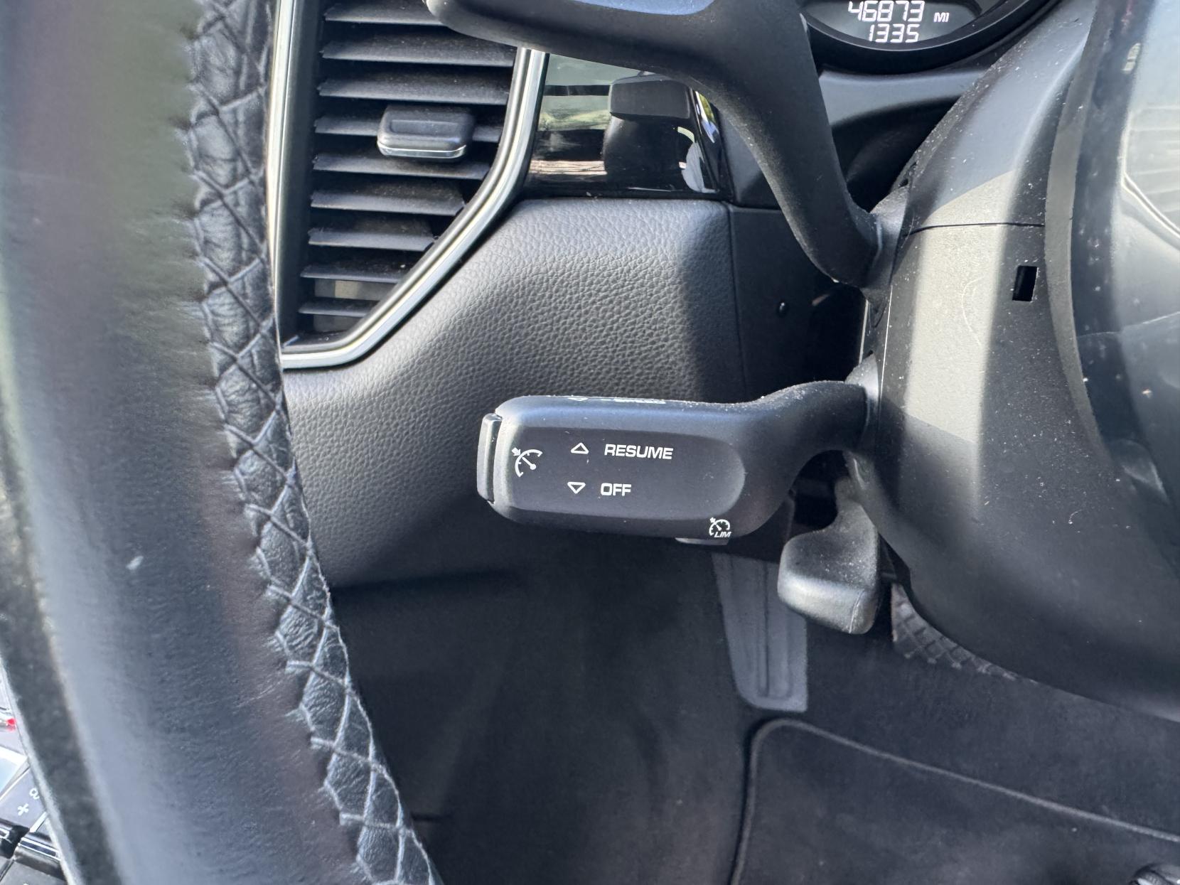 Porsche Macan 3.0 TD V6 S SUV 5dr Diesel PDK 4WD Euro 6 (s/s) (258 ps)