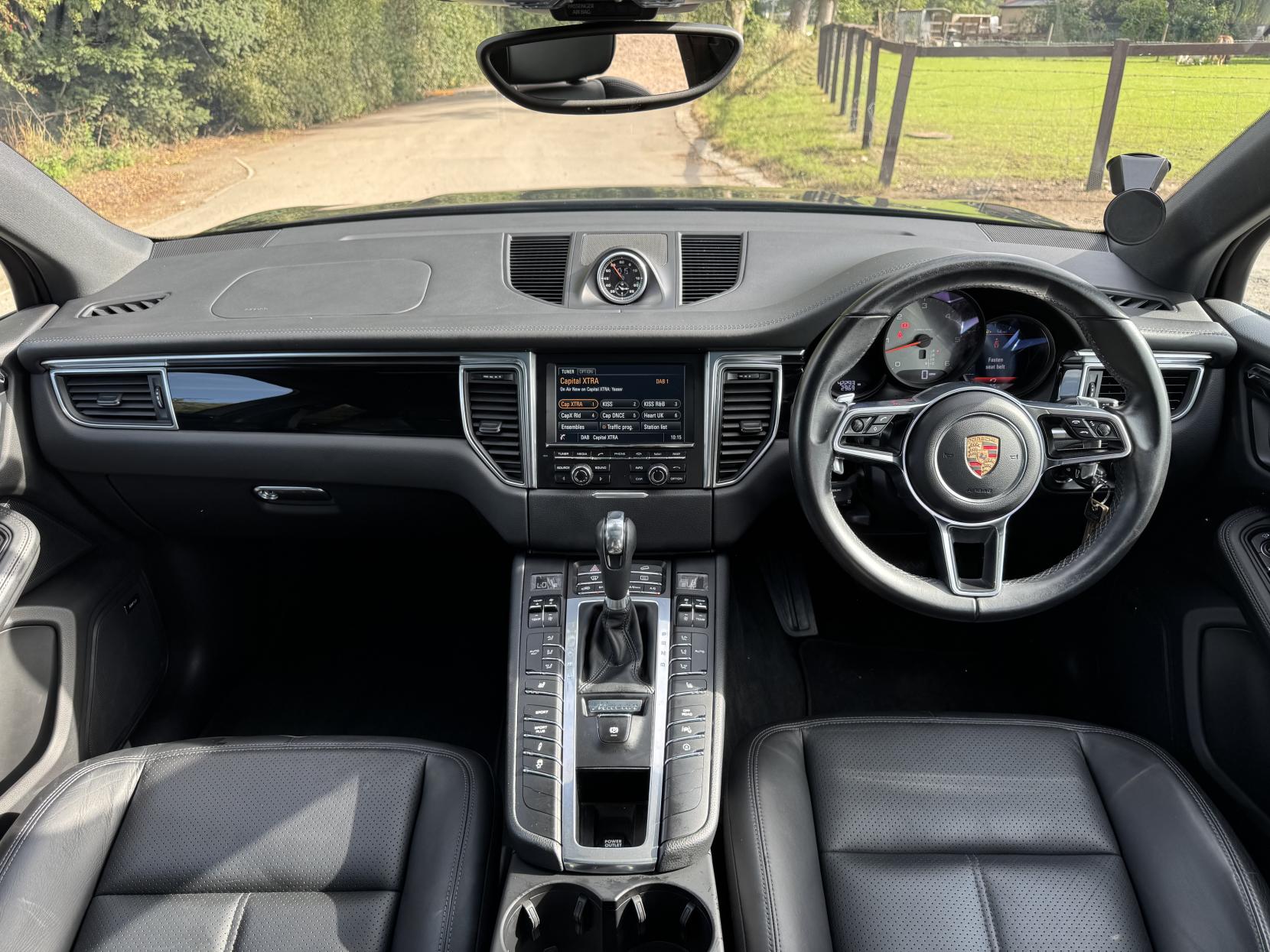 Porsche Macan 3.0 TD V6 S SUV 5dr Diesel PDK 4WD Euro 6 (s/s) (258 ps)