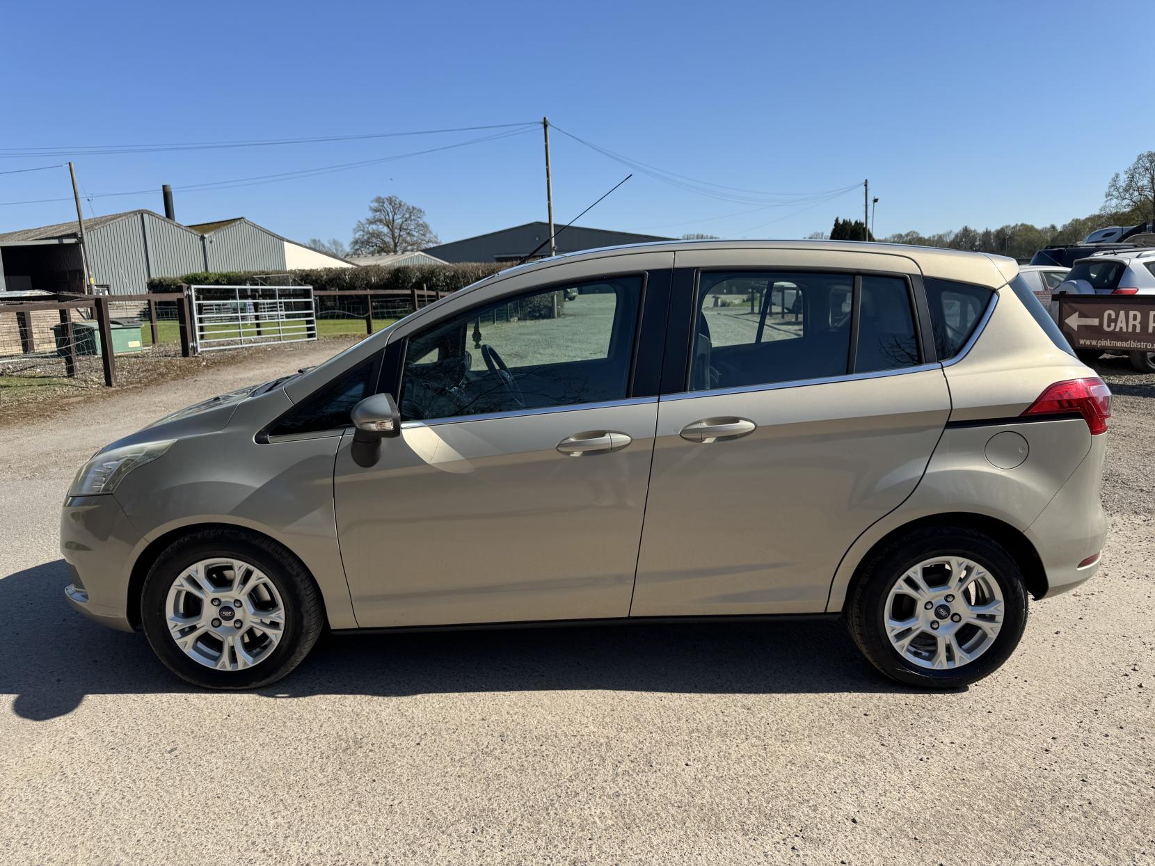 Ford B-Max 1.0T EcoBoost Zetec MPV 5dr Petrol Manual Euro 5 (100 ps)