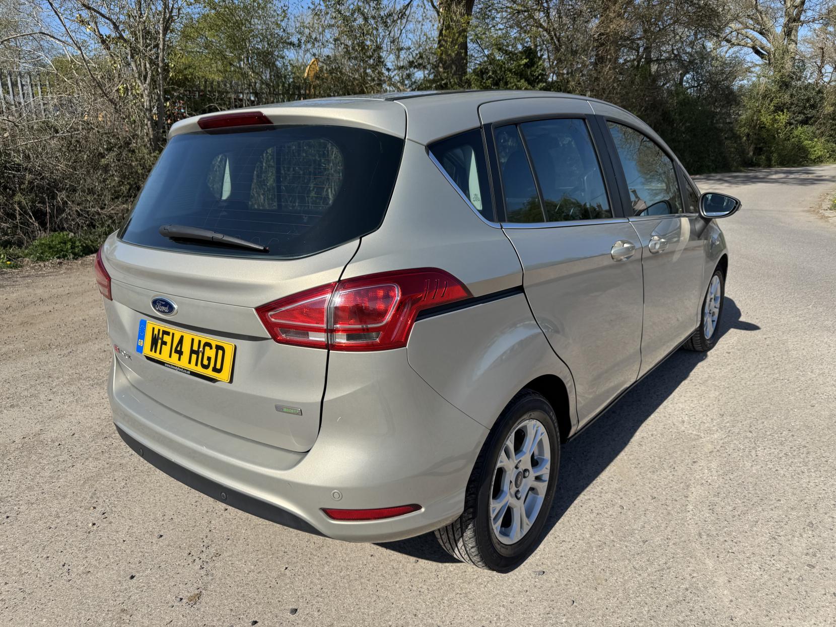 Ford B-Max 1.0T EcoBoost Zetec MPV 5dr Petrol Manual Euro 5 (100 ps)
