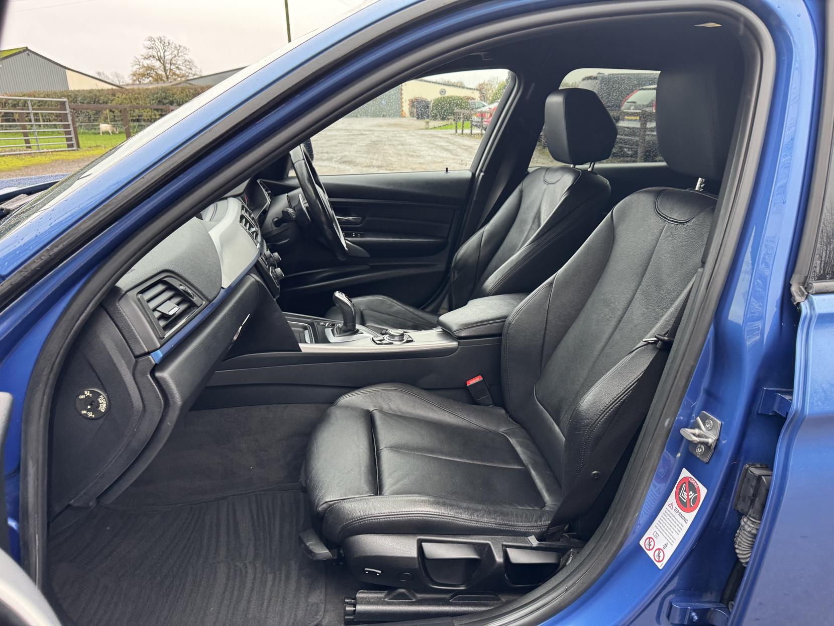 BMW 3 Series 2.0 320d M Sport Touring 5dr Diesel Auto Euro 5 (s/s) (184 ps)