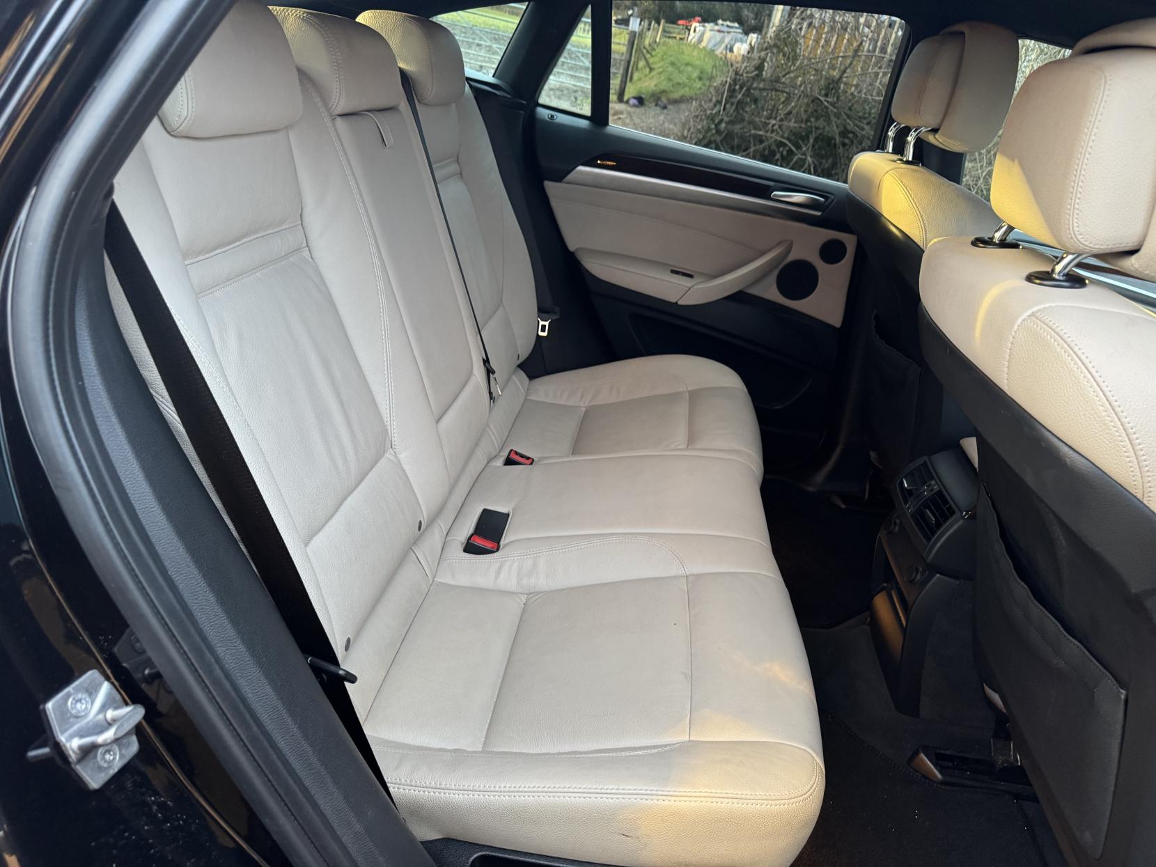 BMW X6 3.0 30d SUV 5dr Diesel Steptronic xDrive Euro 5 (245 ps)